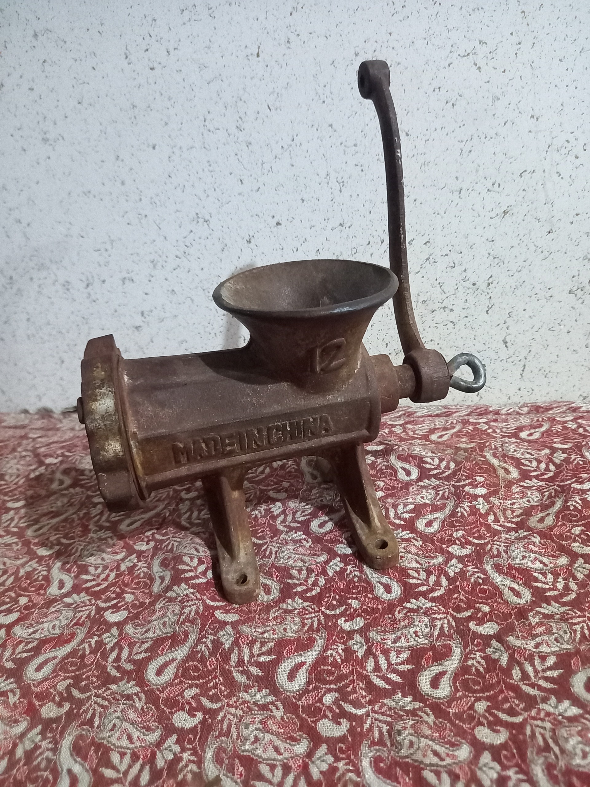 چرخ گوشت دستی قدیمی