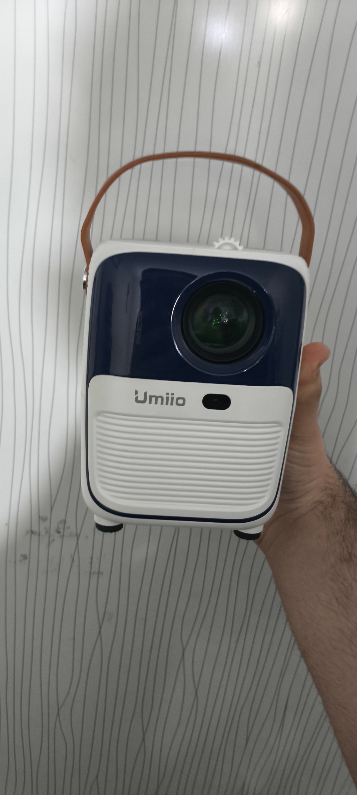 پروژکتور اندرویدی Q9