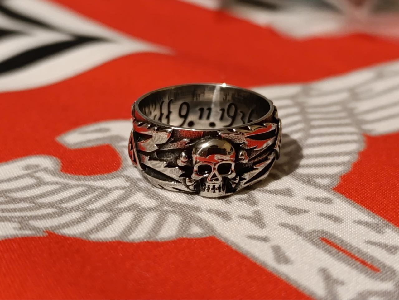 حلقه وفاداری حزب نازی هیتلر وارداتی