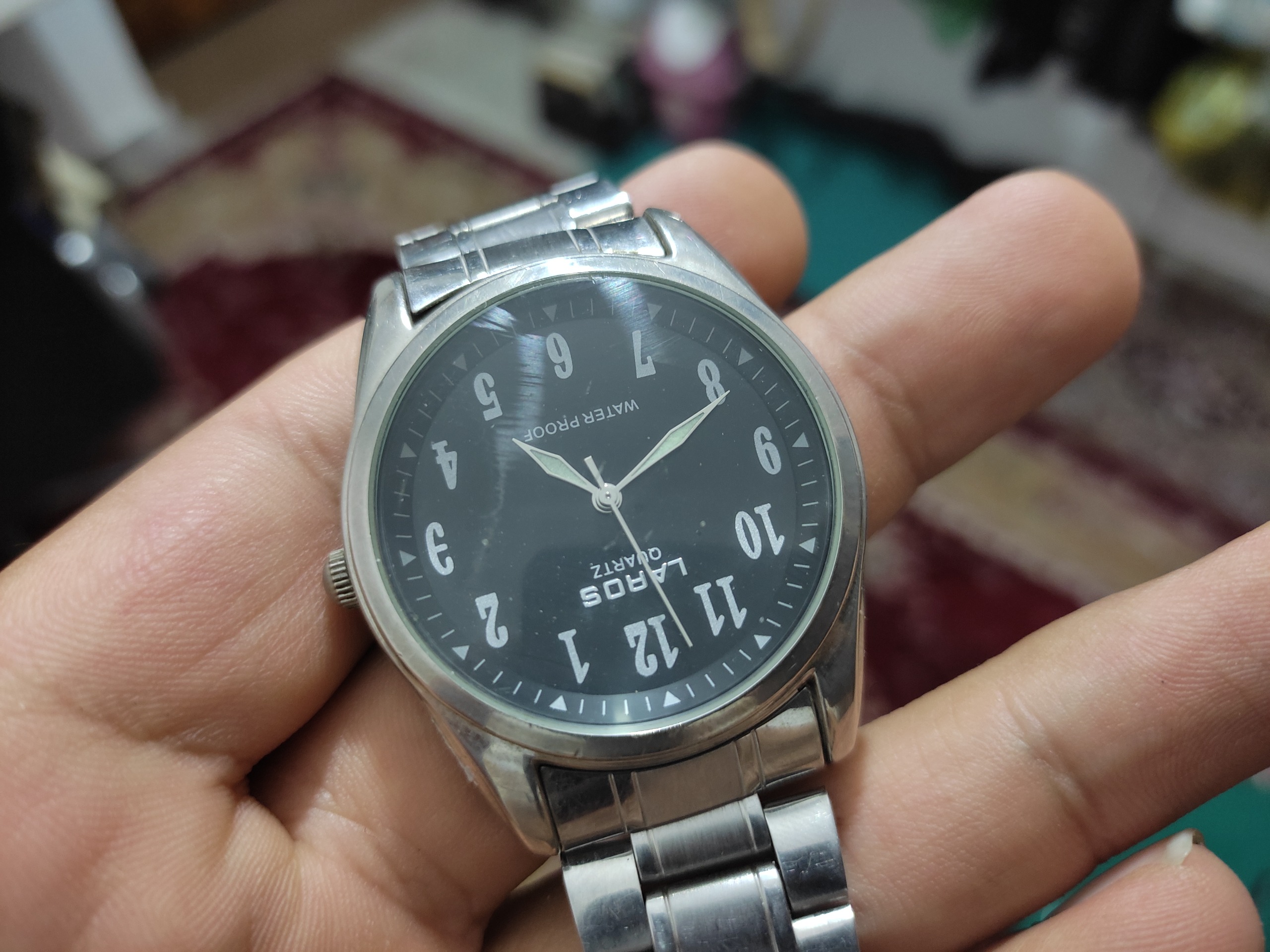 ساعت مچی لاروس