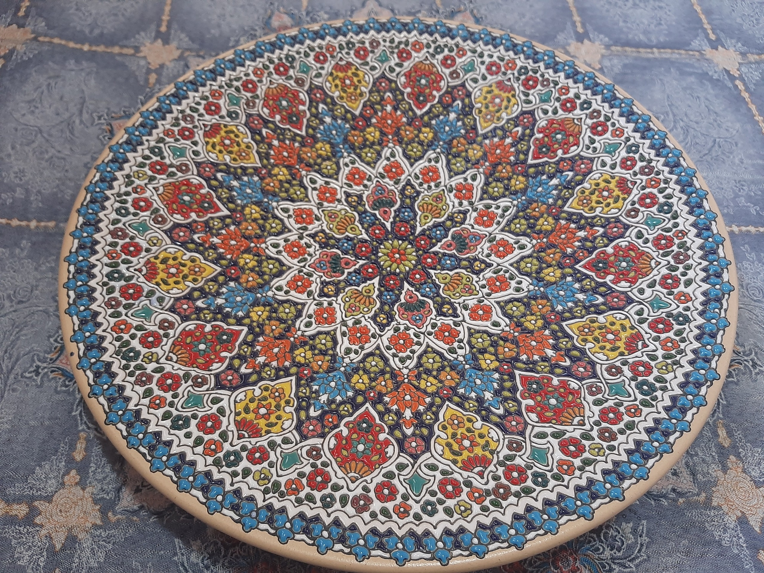 دیوارکوب میناروسفال فخارمنش(سفالینه گلسرخ)