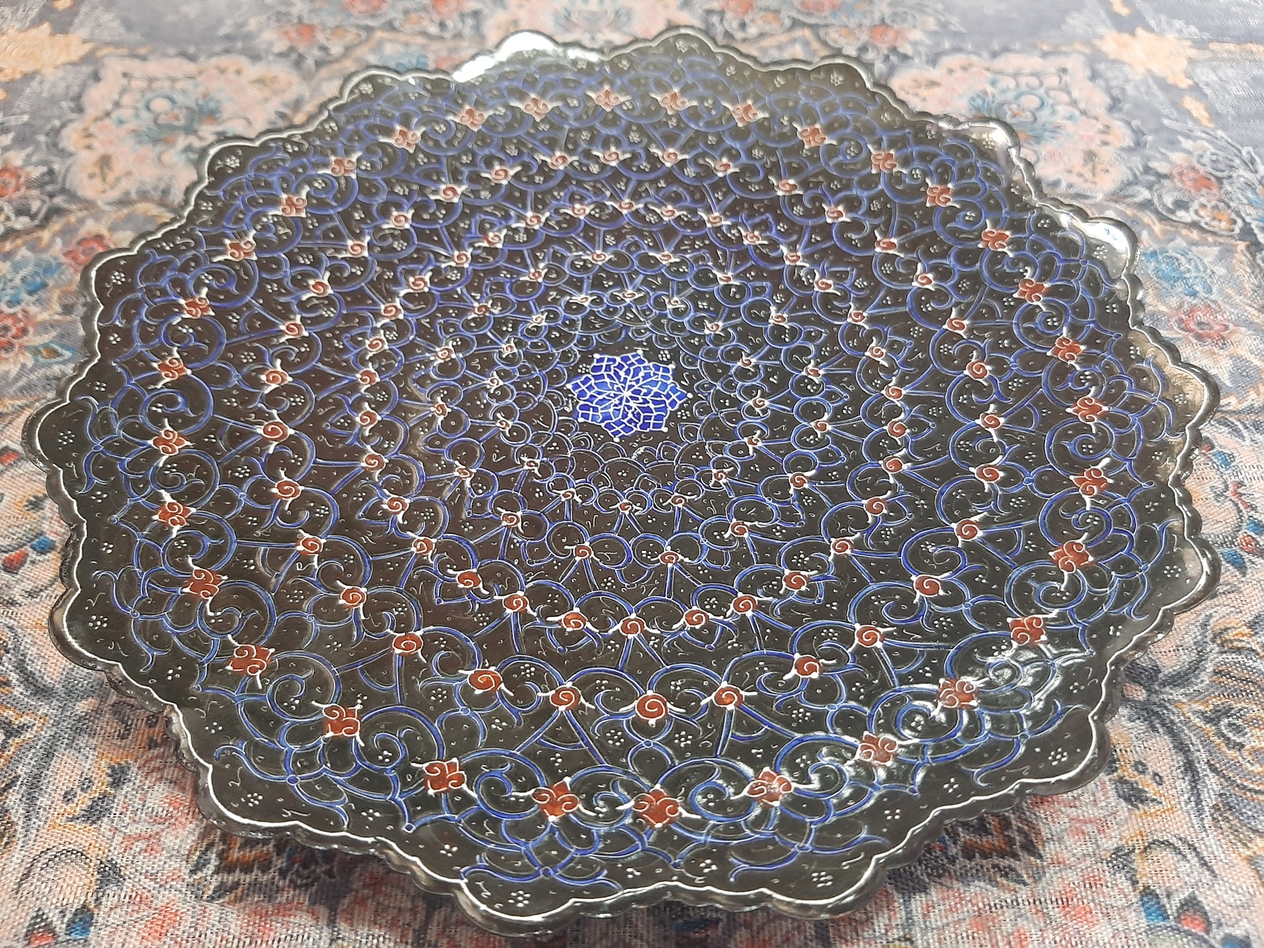 بشقاب دکوری مینارومس