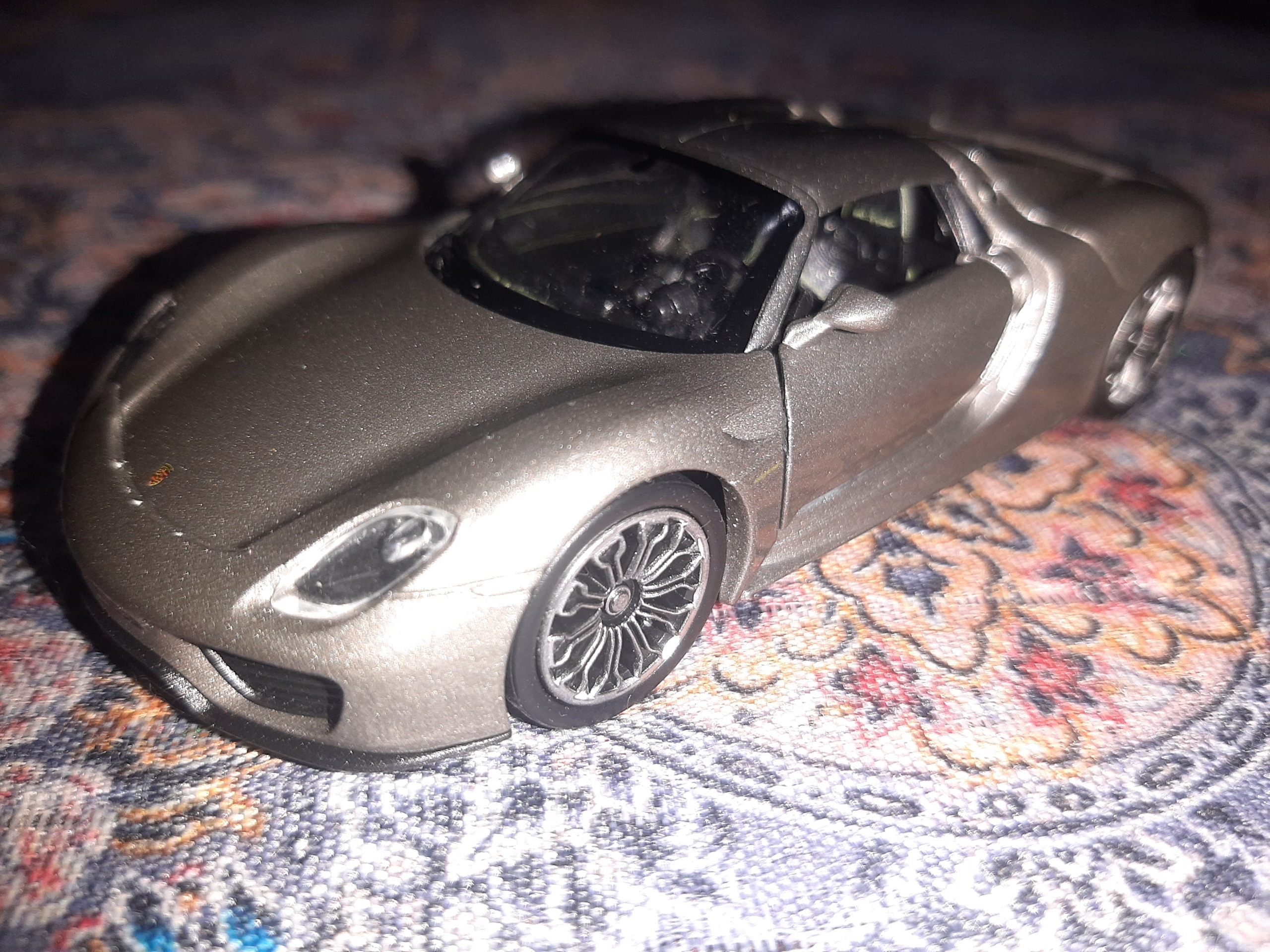 ماکت ماشین فلزی PORSCHE918SPYDER