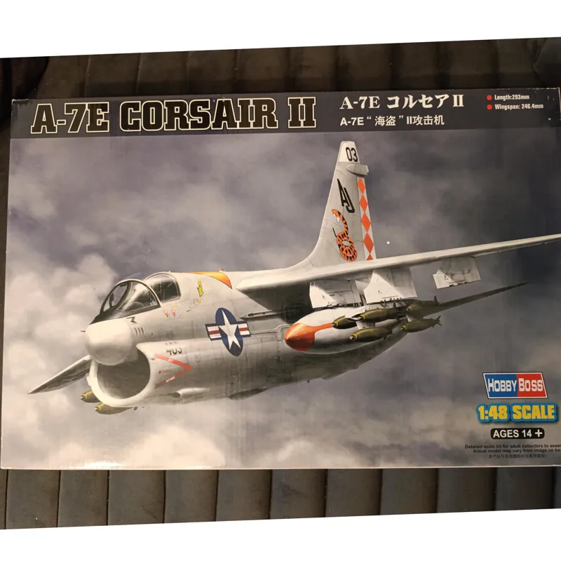 جنگنده بمب افکن A-7E کورسیر مقیاس 1/48