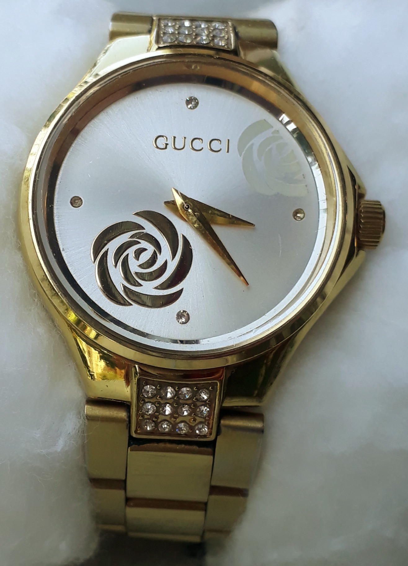 ساعت مچی گوچی اورجینال