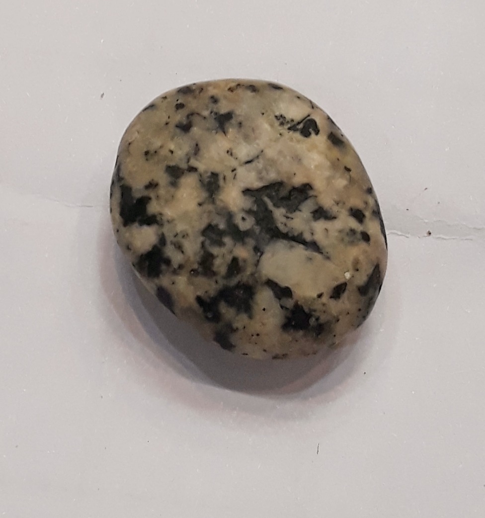 سنگ اصل جاسپر معدنی دالمیشن خالدار