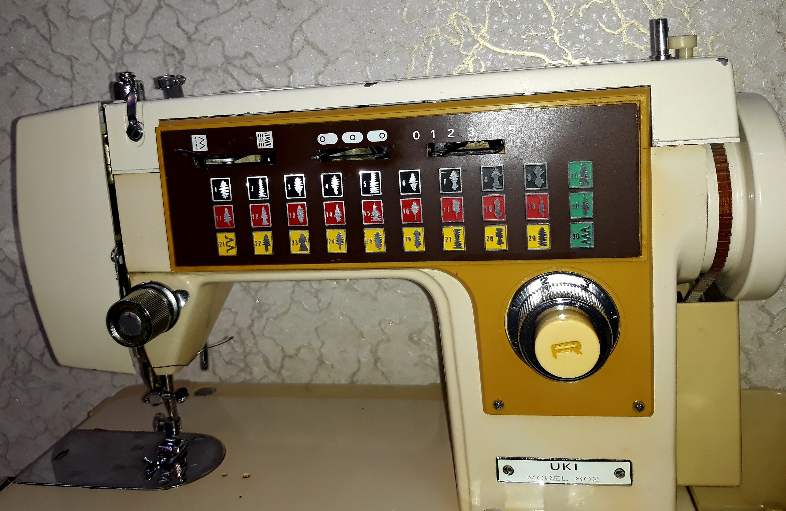 چرخ خیاطی گلدوزی UKI 802