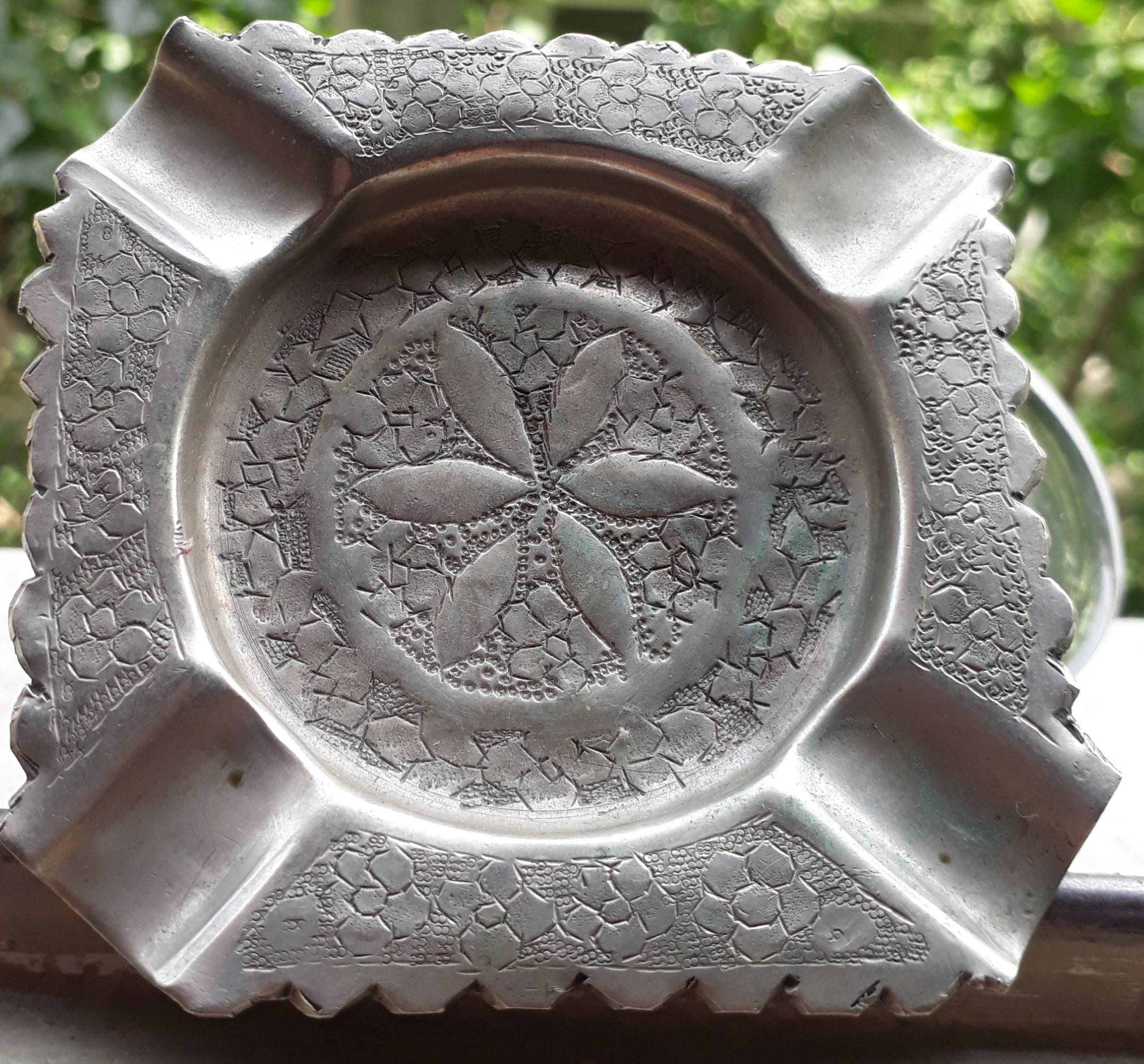 زیرسیگاری کلکسیونی عتیقه قاجاری قلم کوب دست