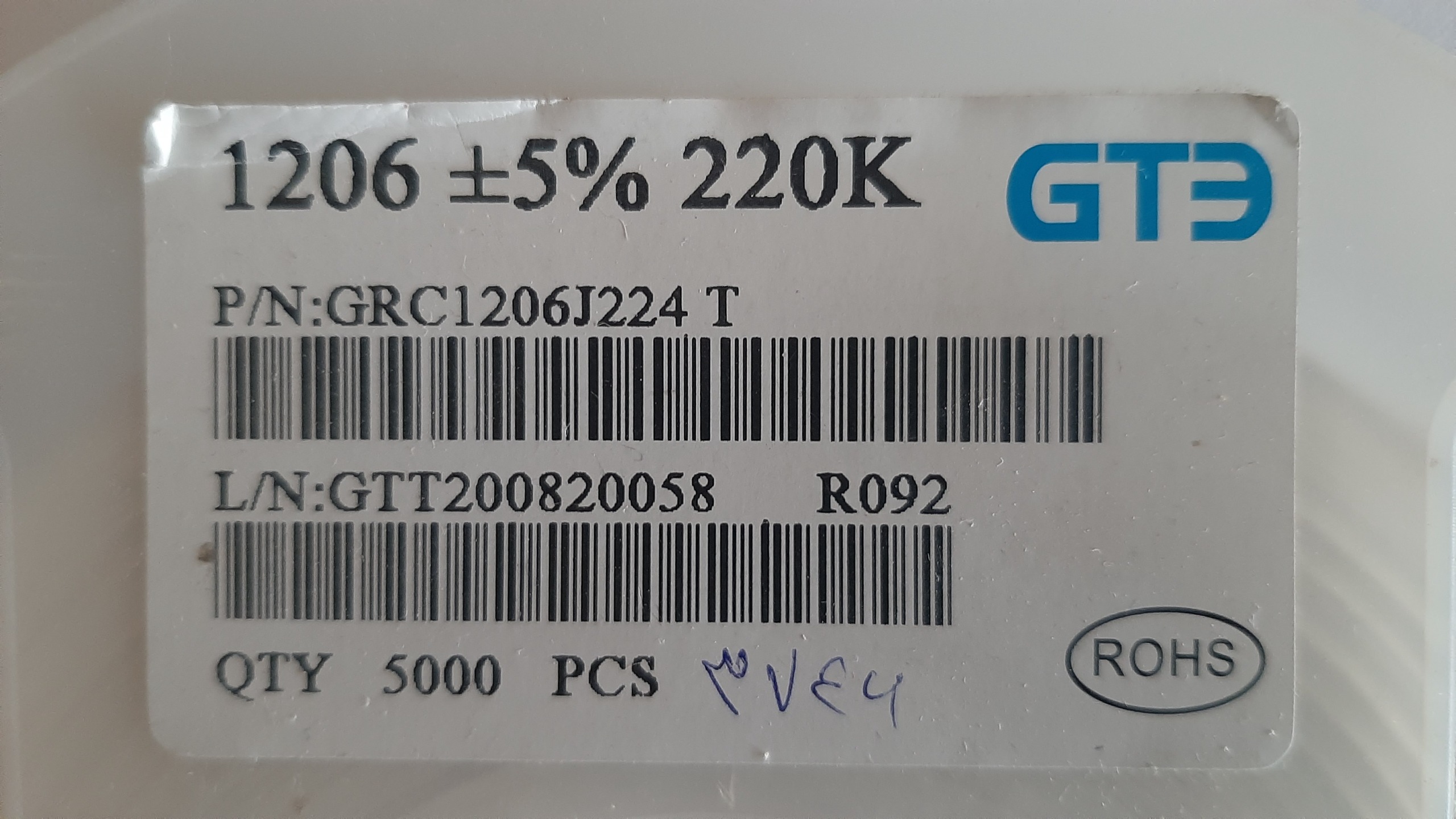 مقاومت SMD (220 کیلواهم 1206 ) 5% رول 3746 عددی