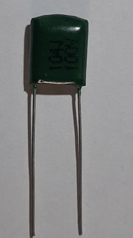 خازن پلی استر 100nF-100V بسته 140 عددی