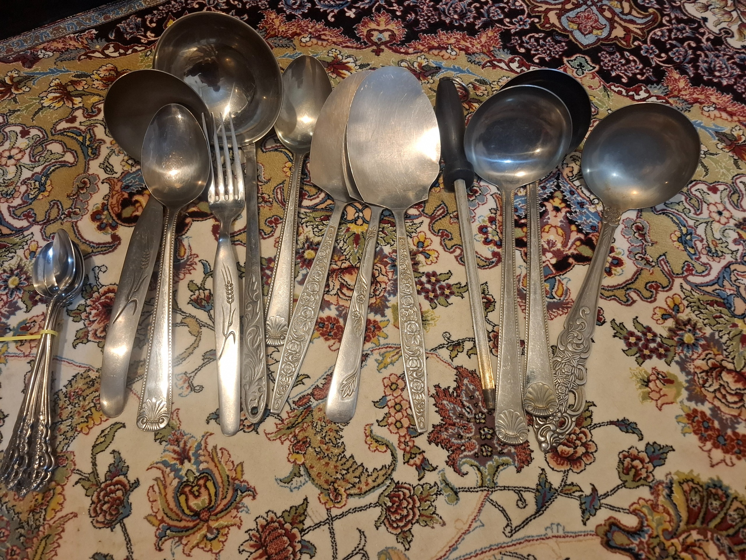 کفگیر ملاقه چاقوتیزکن