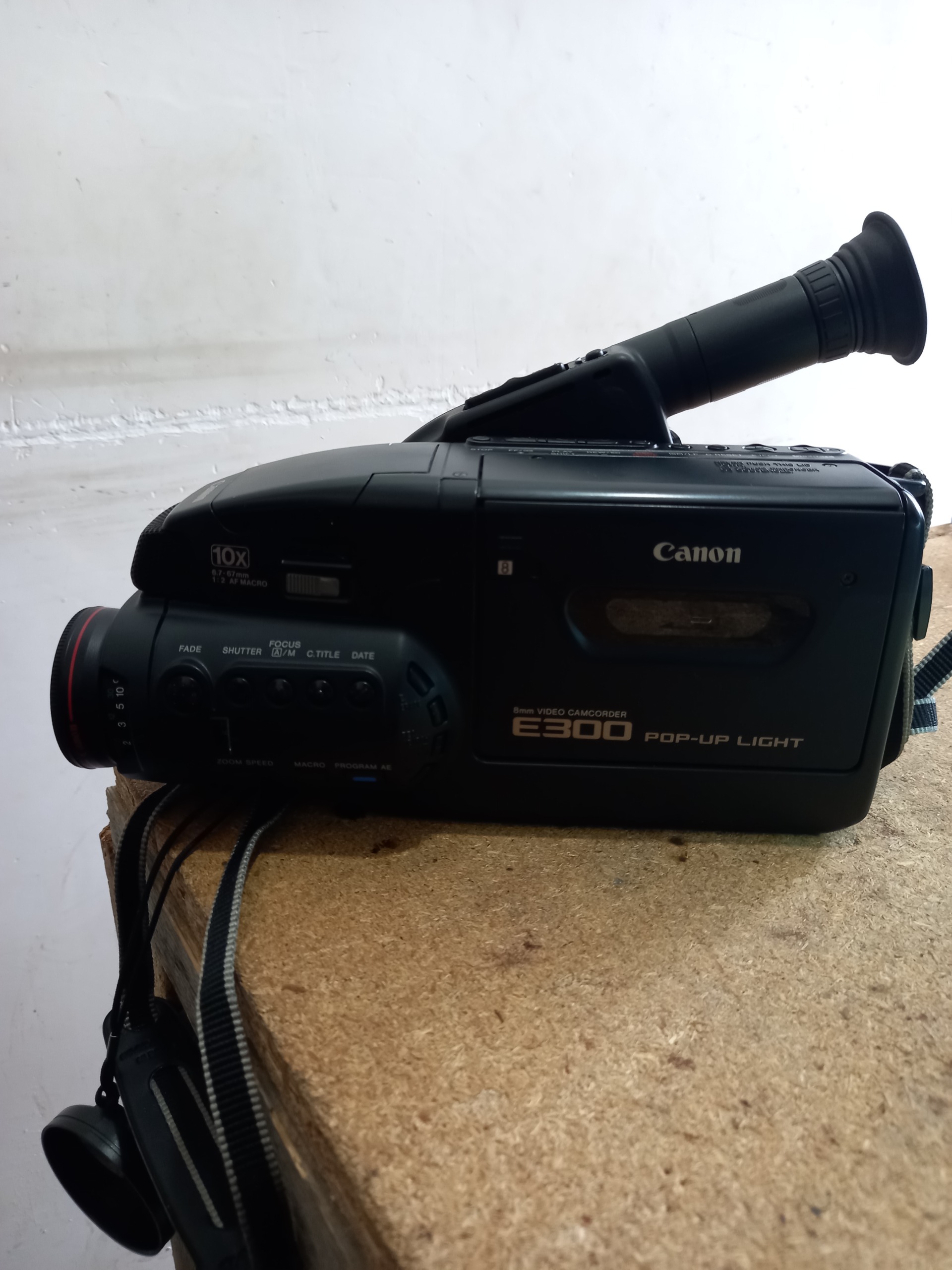 دوربین فیلمبرداری نوارخور کنون