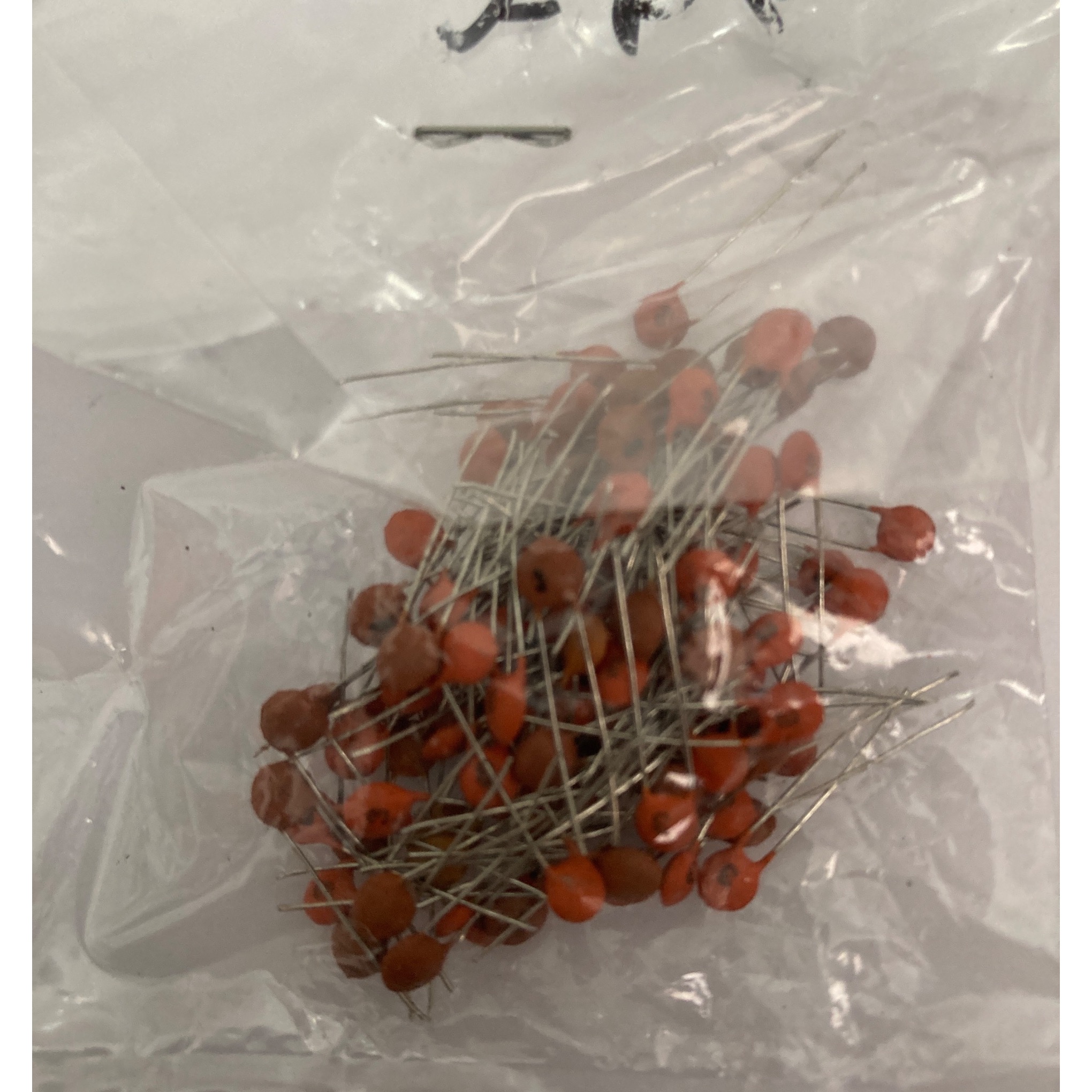 خازن 3 پیکوفاراد عدسی