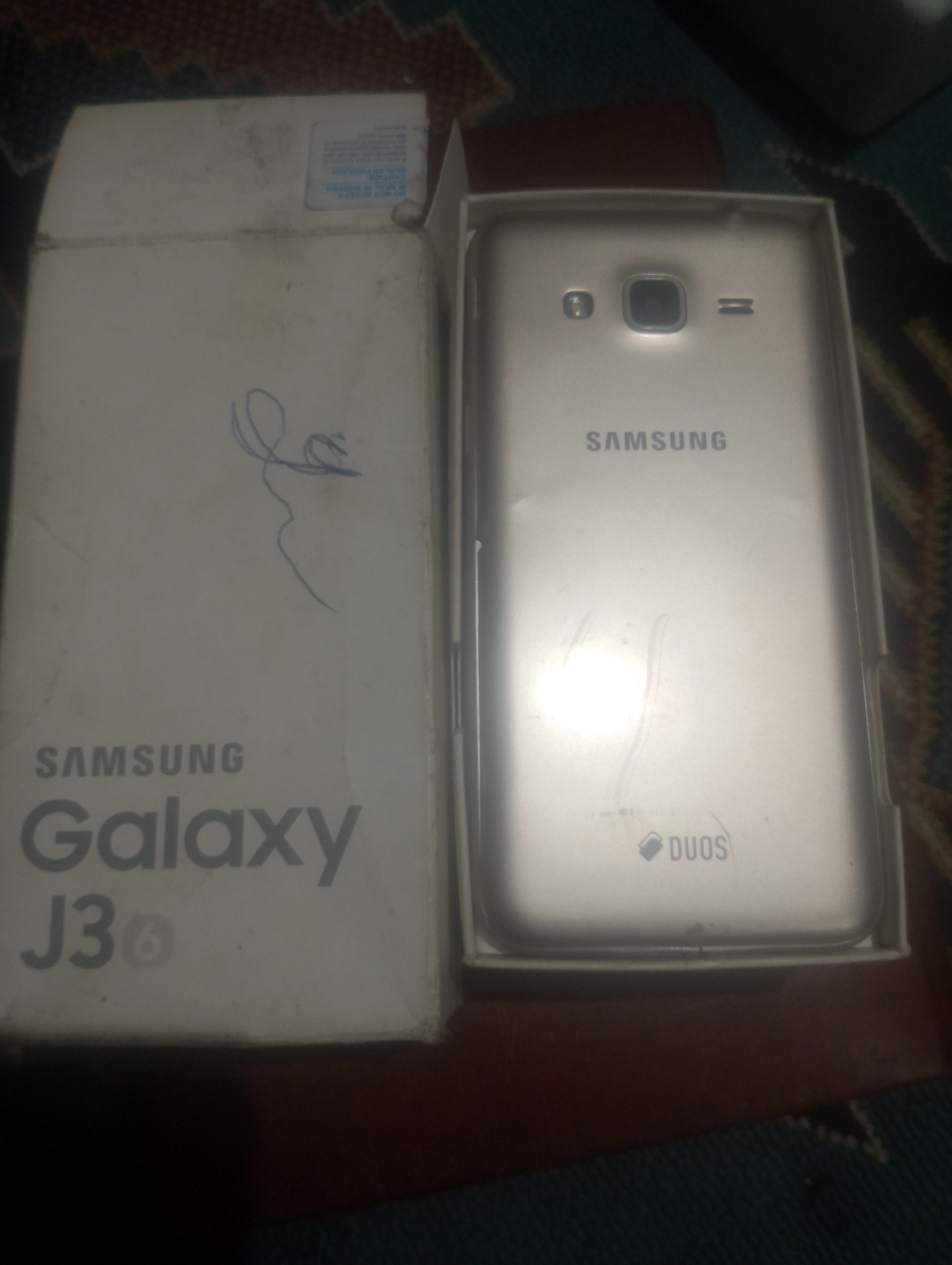 گوشی سامسونگ galaxy j3