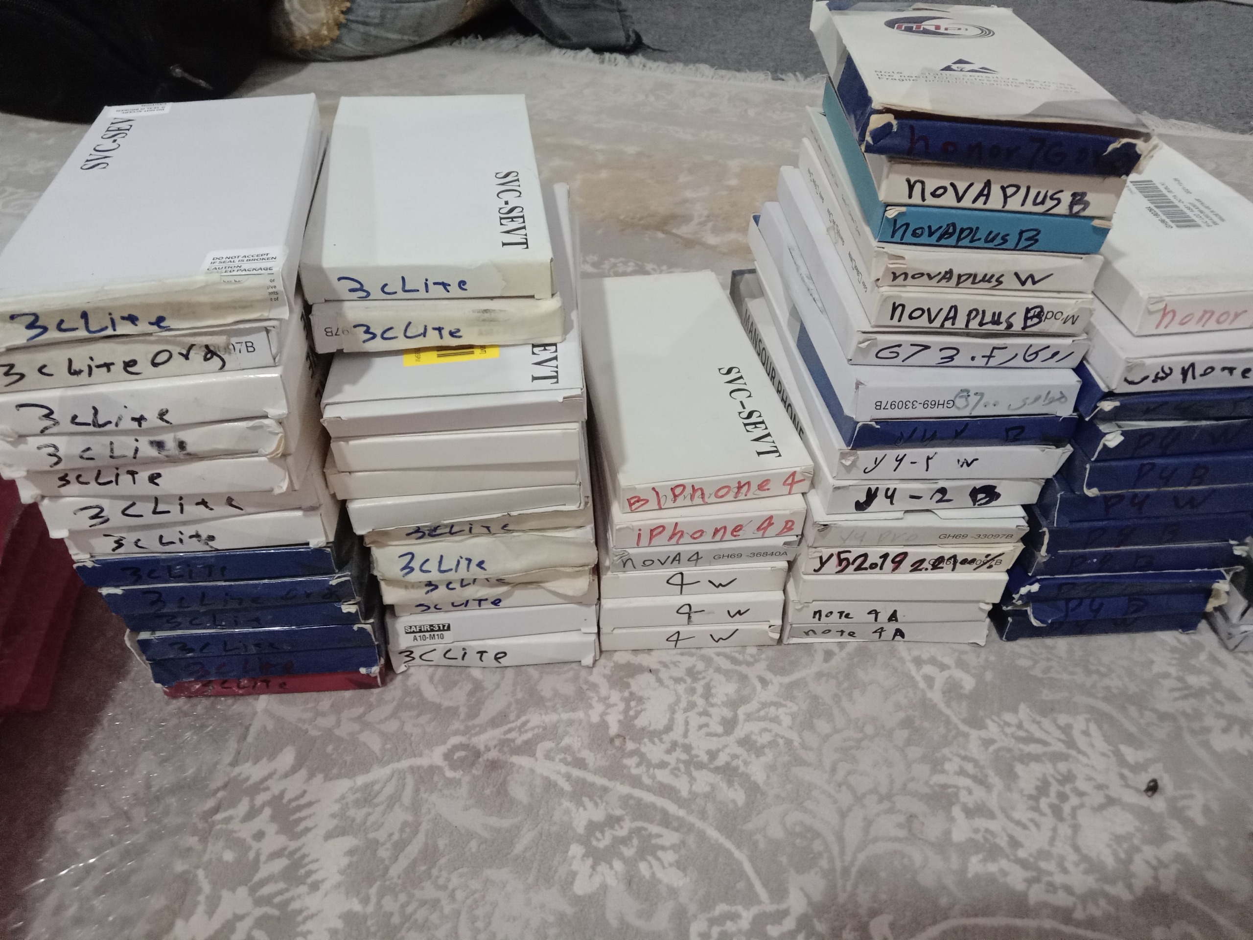 حراج عمده 150 ملیون قطعات موبایل