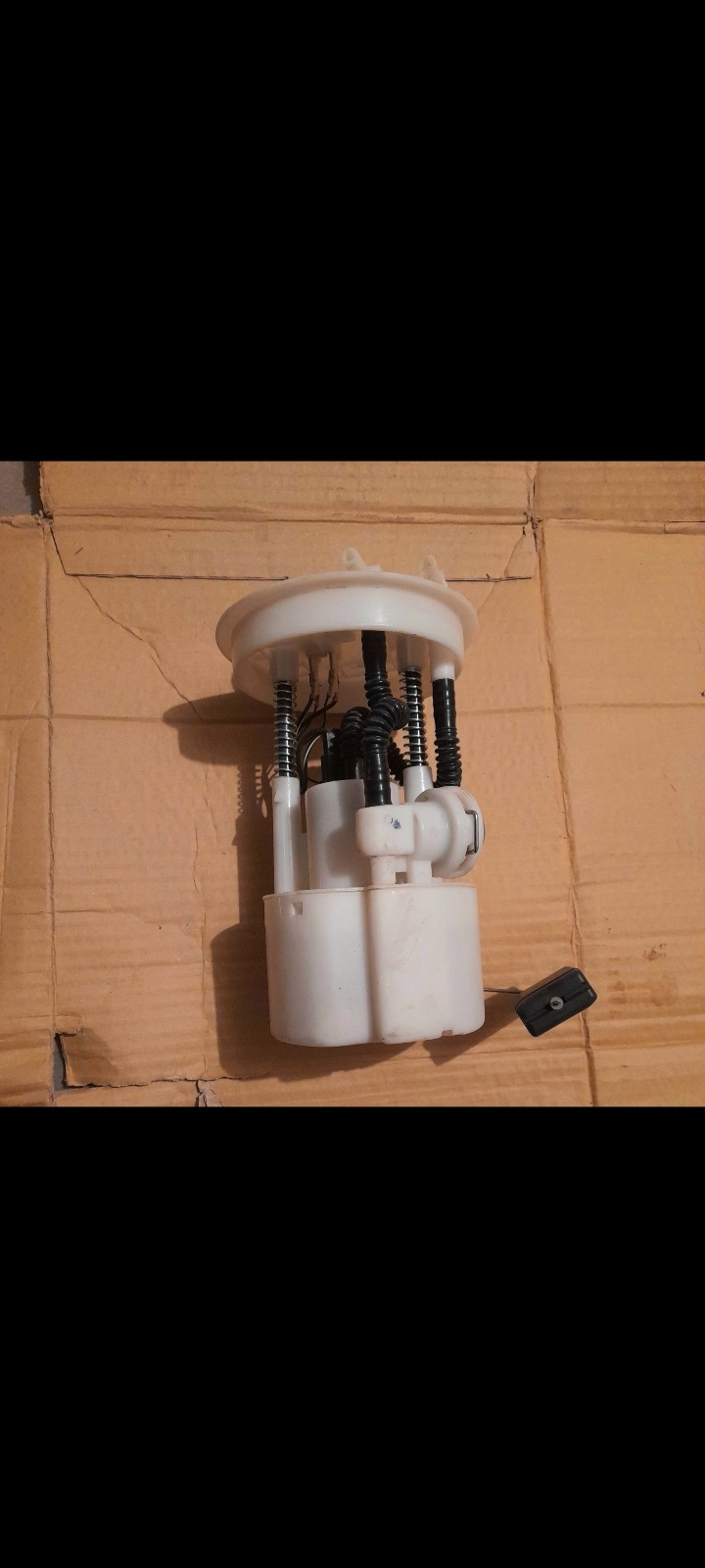 پمپ بنزین پژو 405