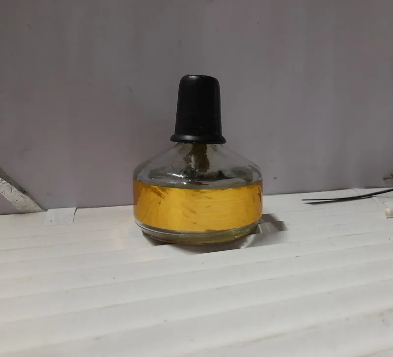 چراغ الکلی قدیمی