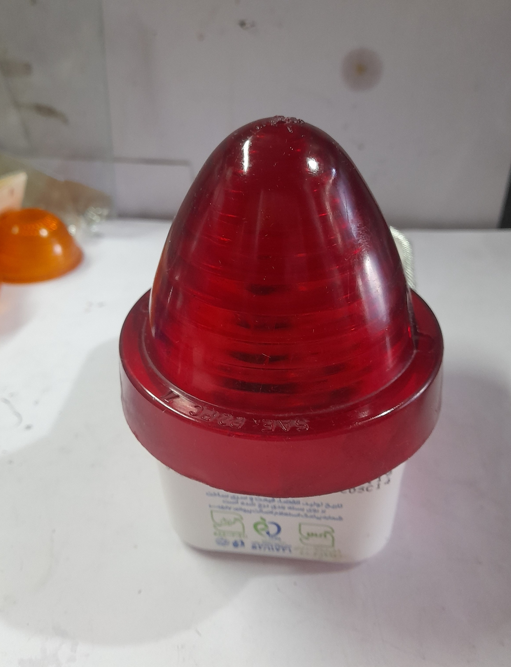 طلق چراغ موشکی رنگ قرمز