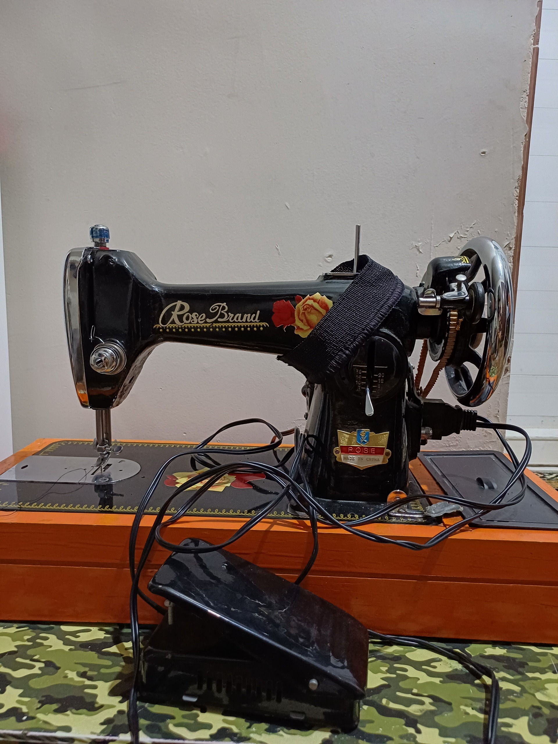 چرخ خیاطی برقی گل رز