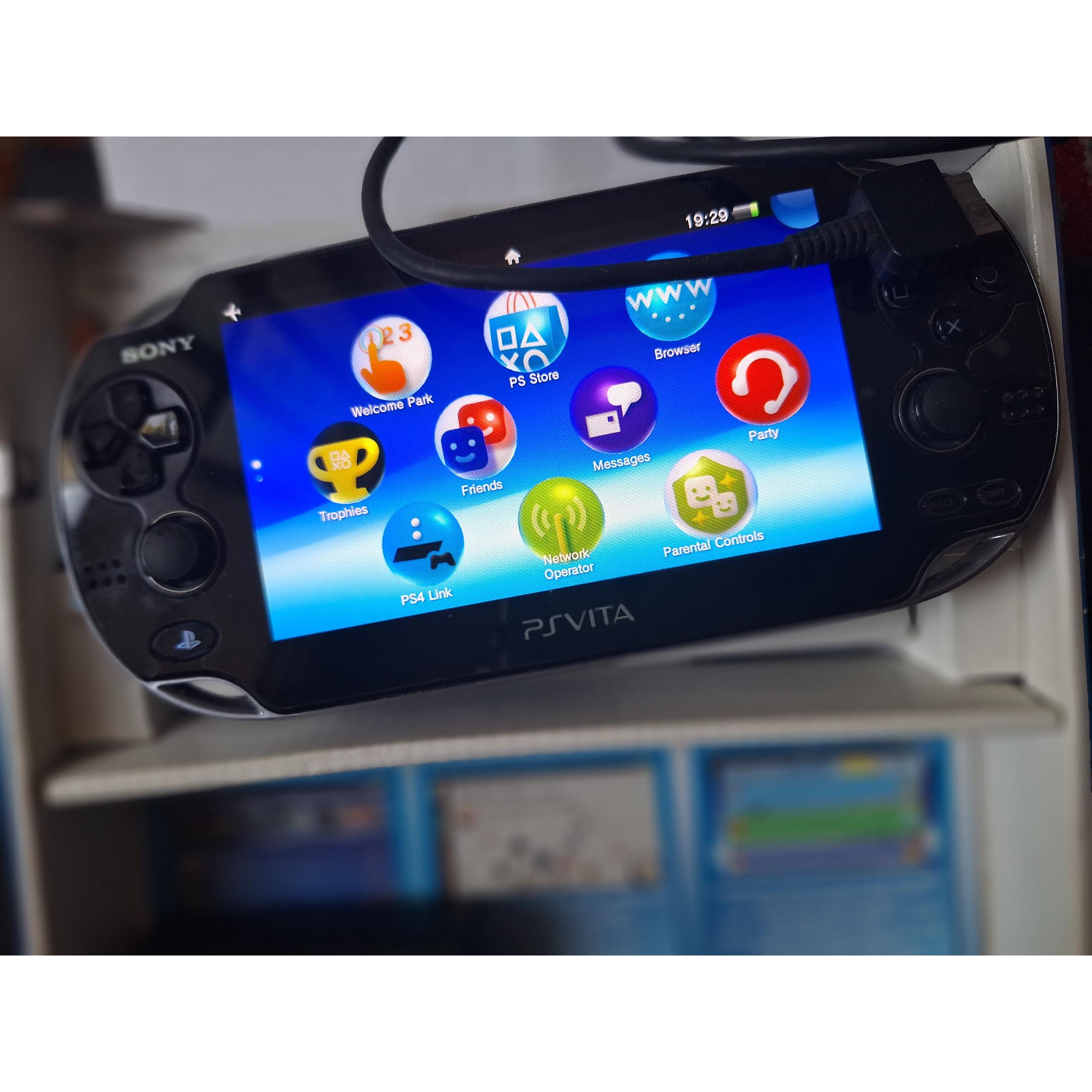 پی اس ویتا psvita 3G wifi با جعبه