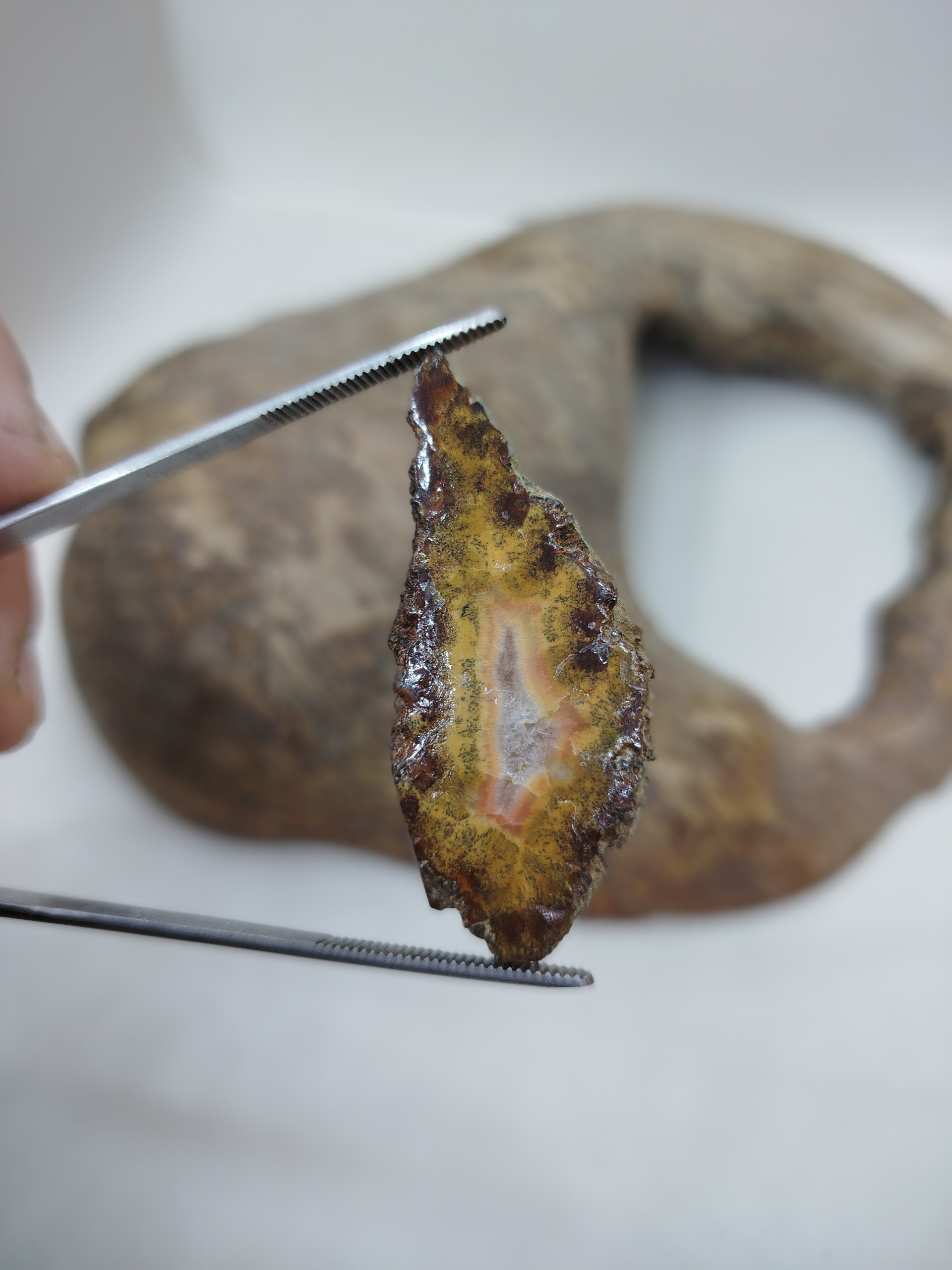 گردنبند سنگ طبیعی