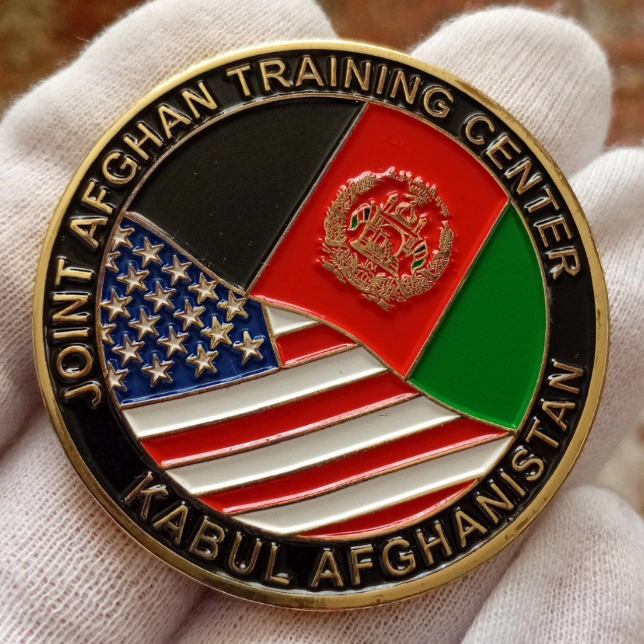 نشان کارمندان کنسولگری ایالات متحده آمریکا