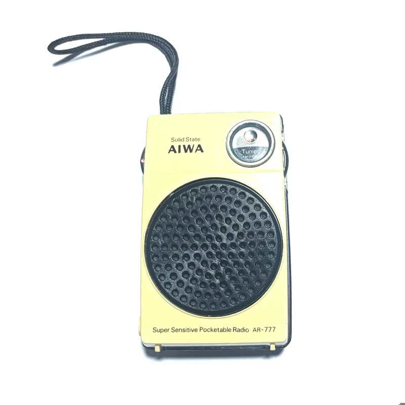 رادیو Aiwa ژاپنی