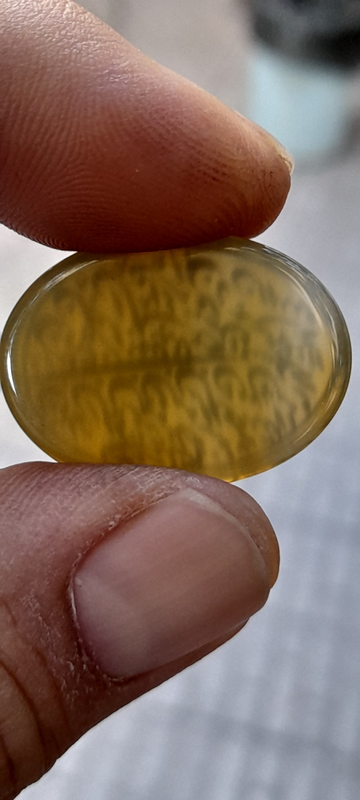نگین عقیق زرد خطی