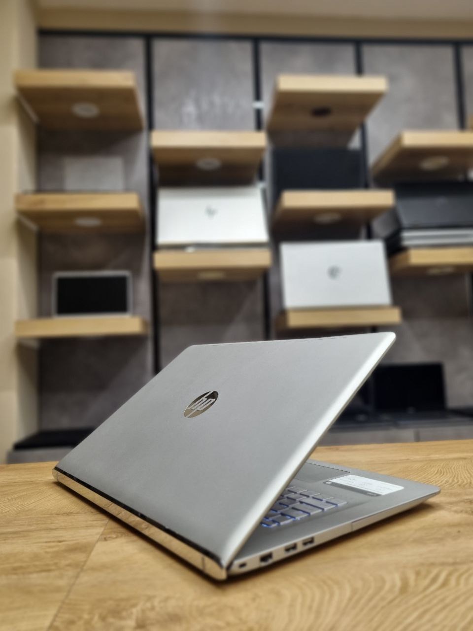 لپ تاپ HP ENVY M7