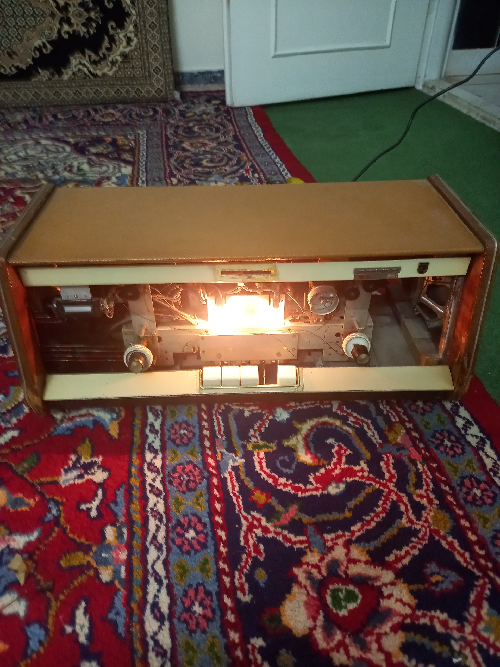 رادیو لامپی فیلیپس