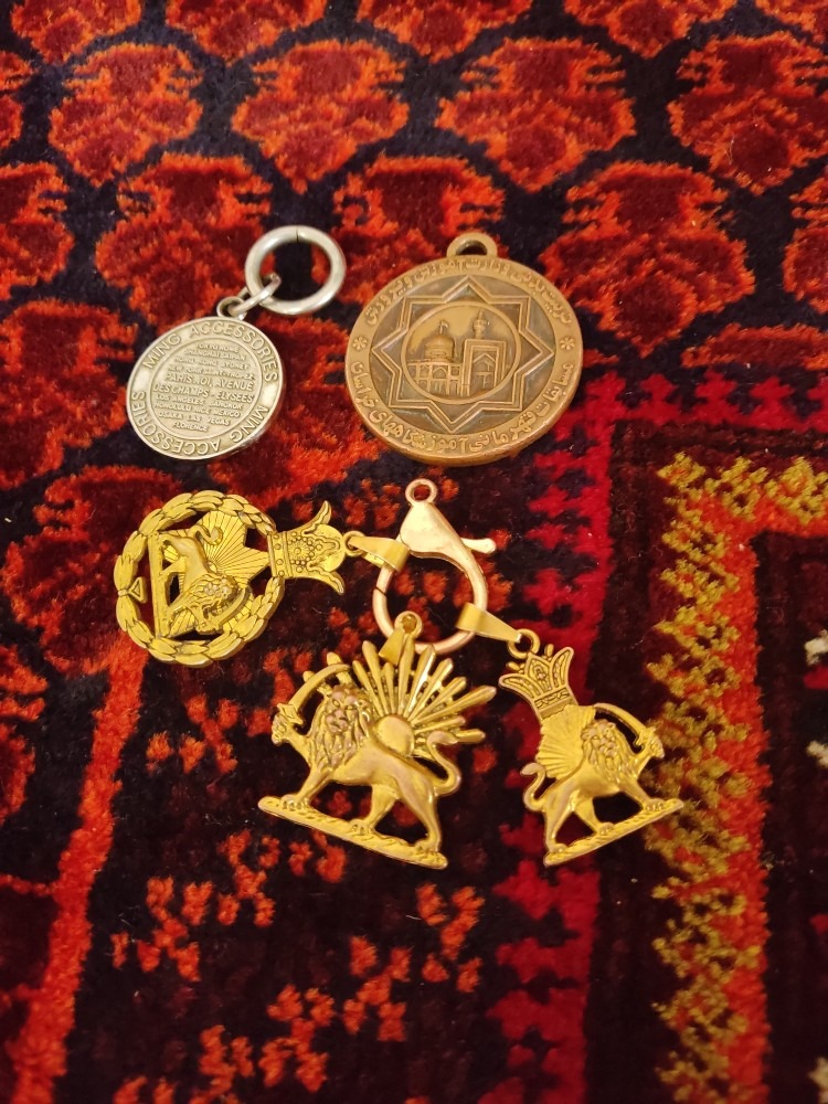مدال و جاسوئیچی آنتیک