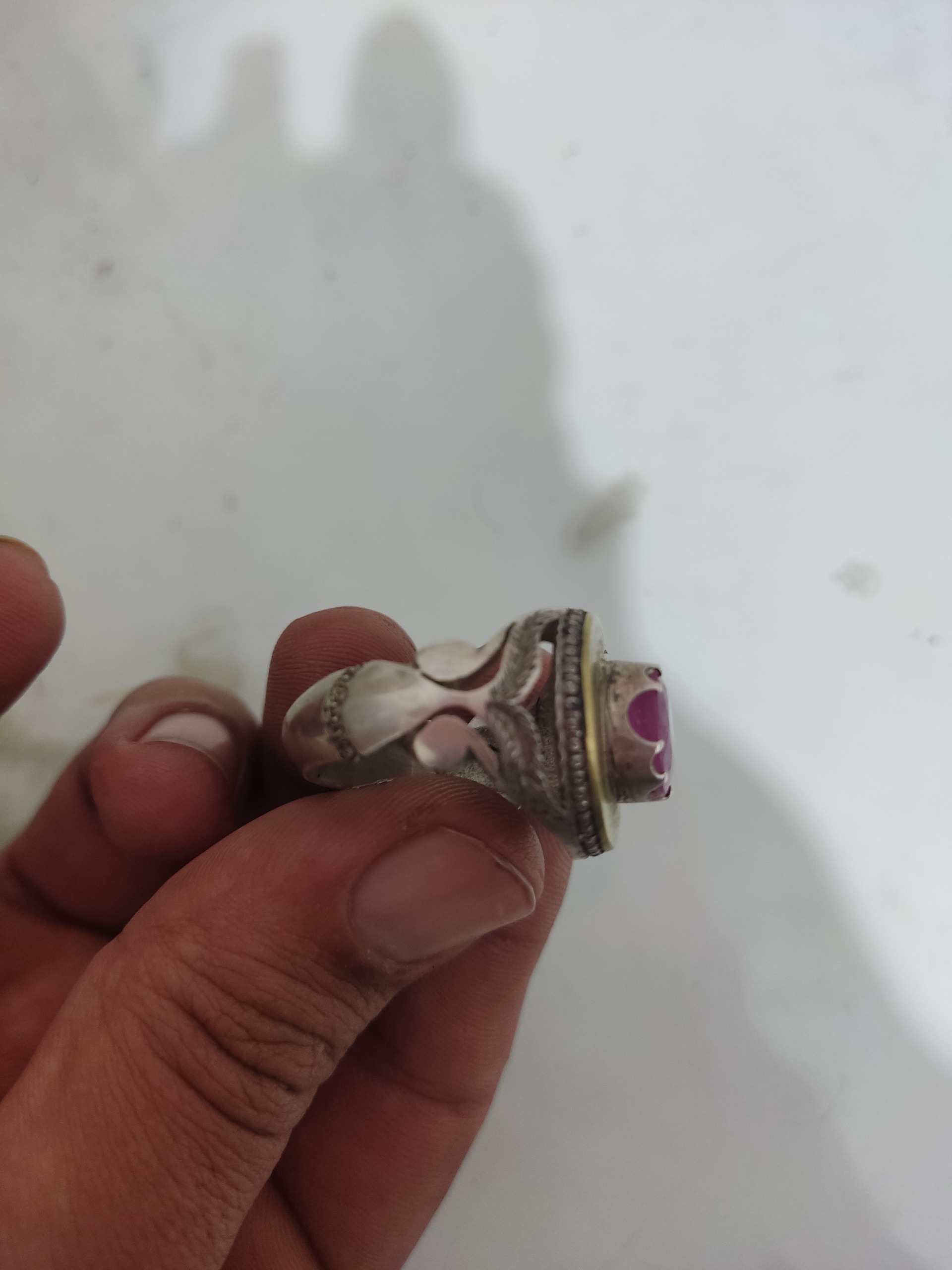 انگشتر یاقوت معدنی