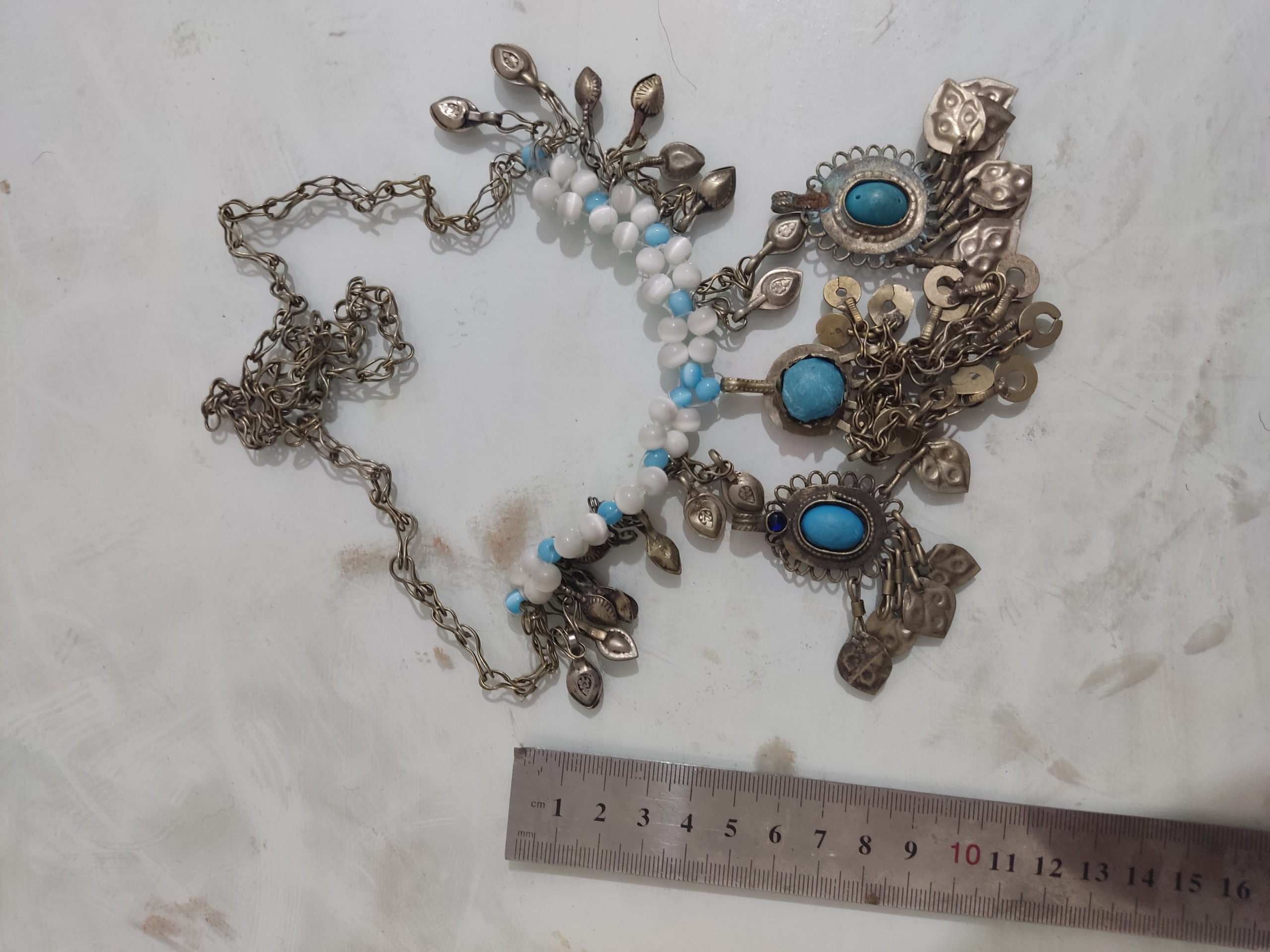 گردنبند و گوشواره قدیمی