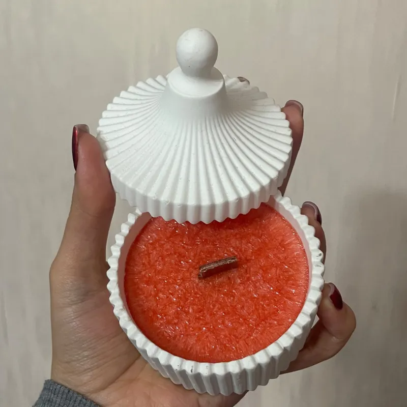 شمع با پارافین طبیعی
