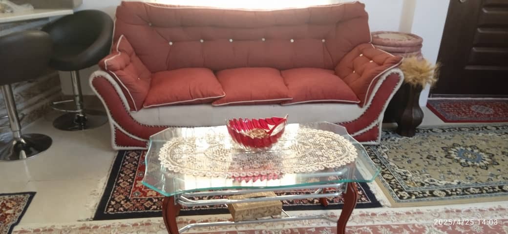 مبلمان راحتی چرم