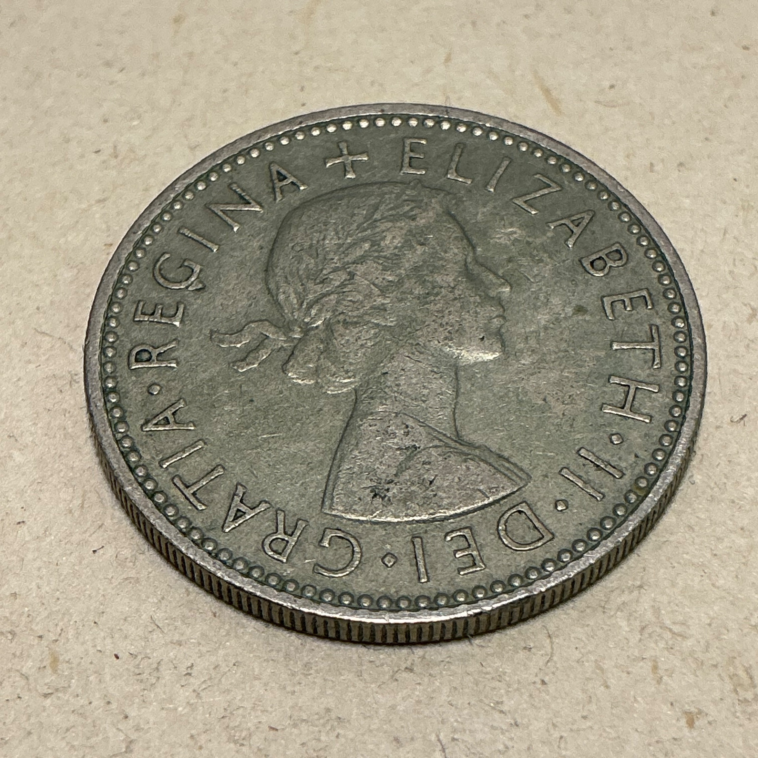 سکه خارجی 1 شیلینگ الیزابت بریتانیا 1963