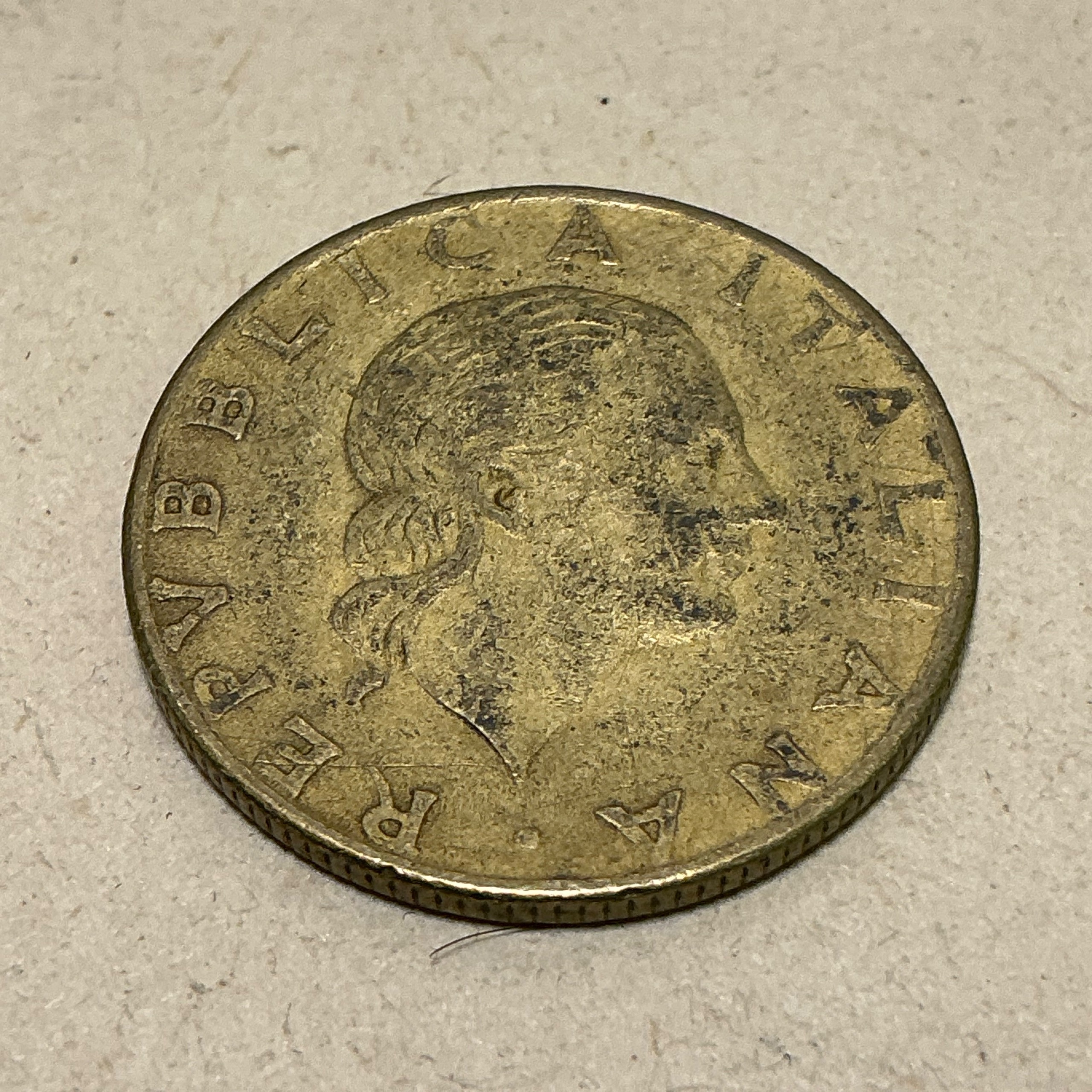 سکه خارجی 200 لیره ایتالیا