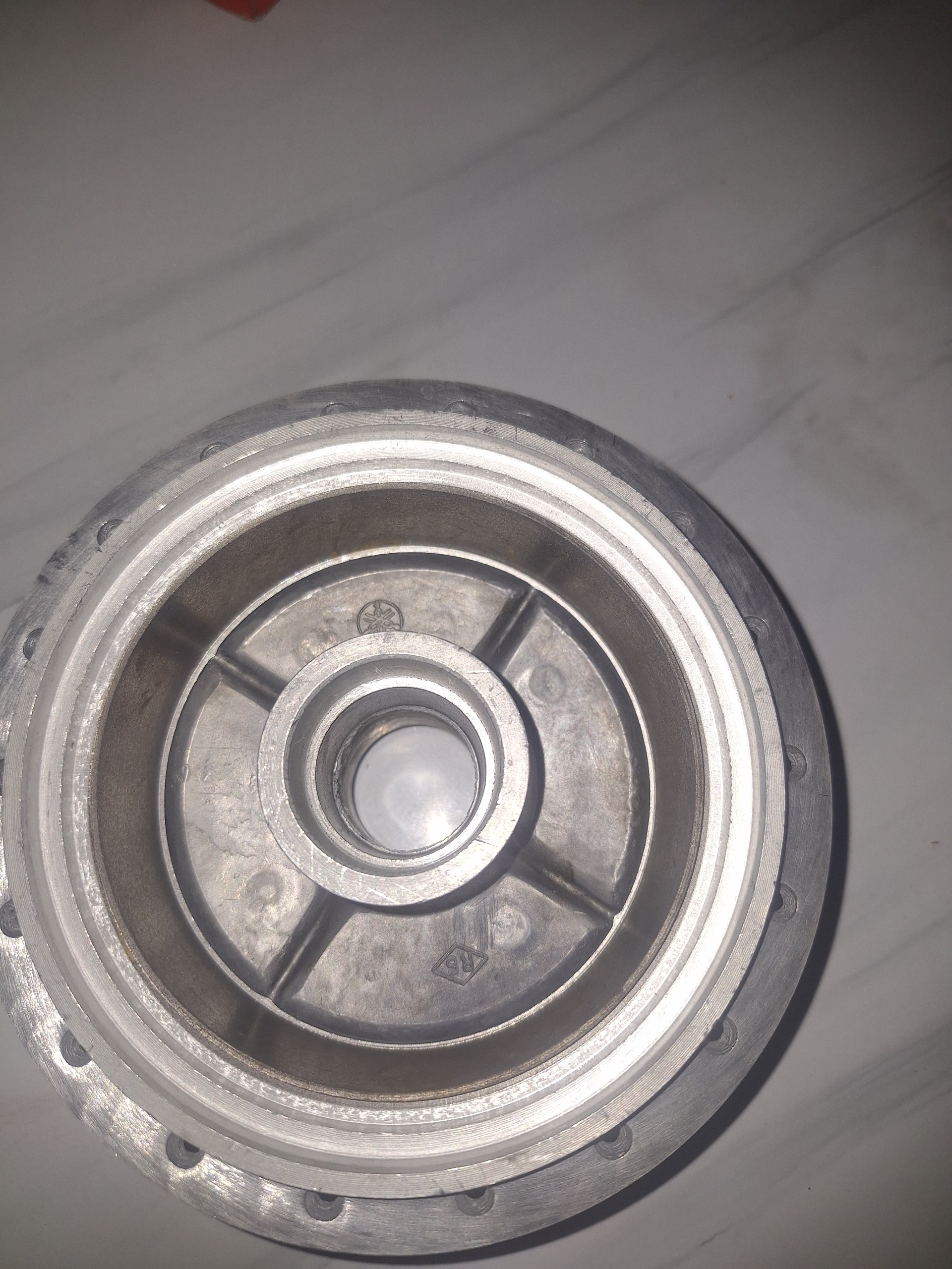 توپی یاماها عقب 100