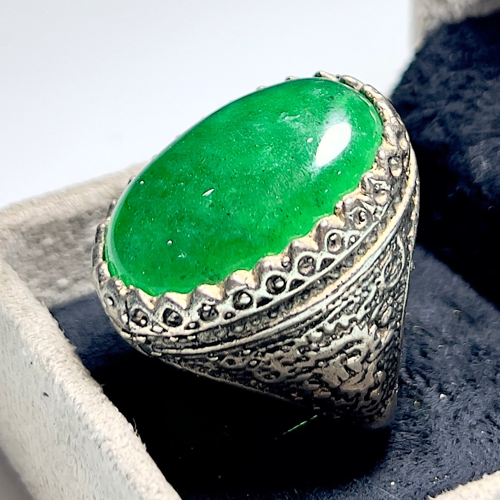 انگشترغولپیکریشم سبز رنگ کلکسیونی