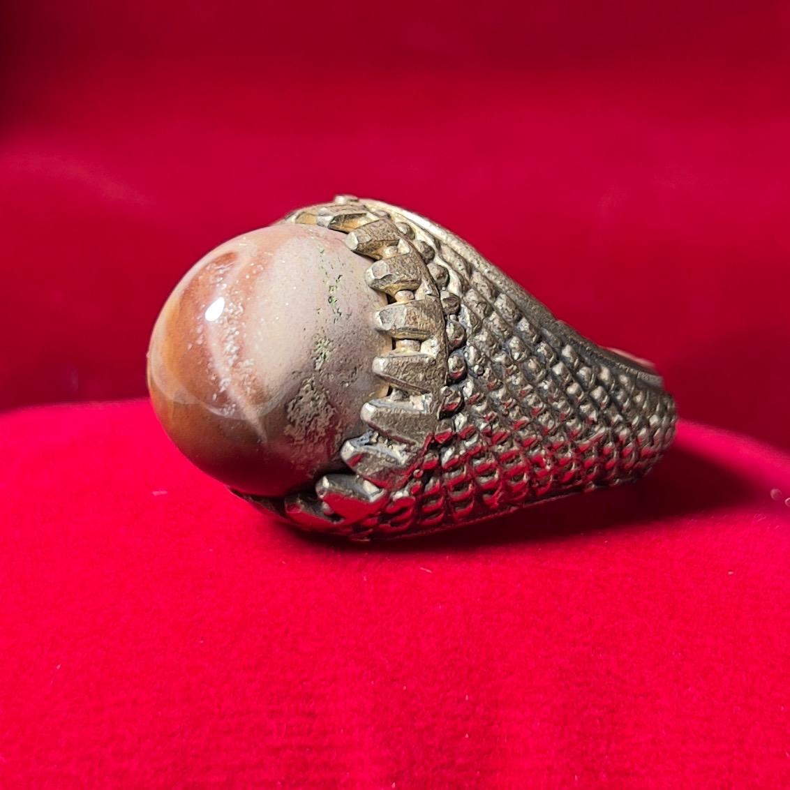 انگشترگنبدی عقیق سلیمانی اصل و خاص