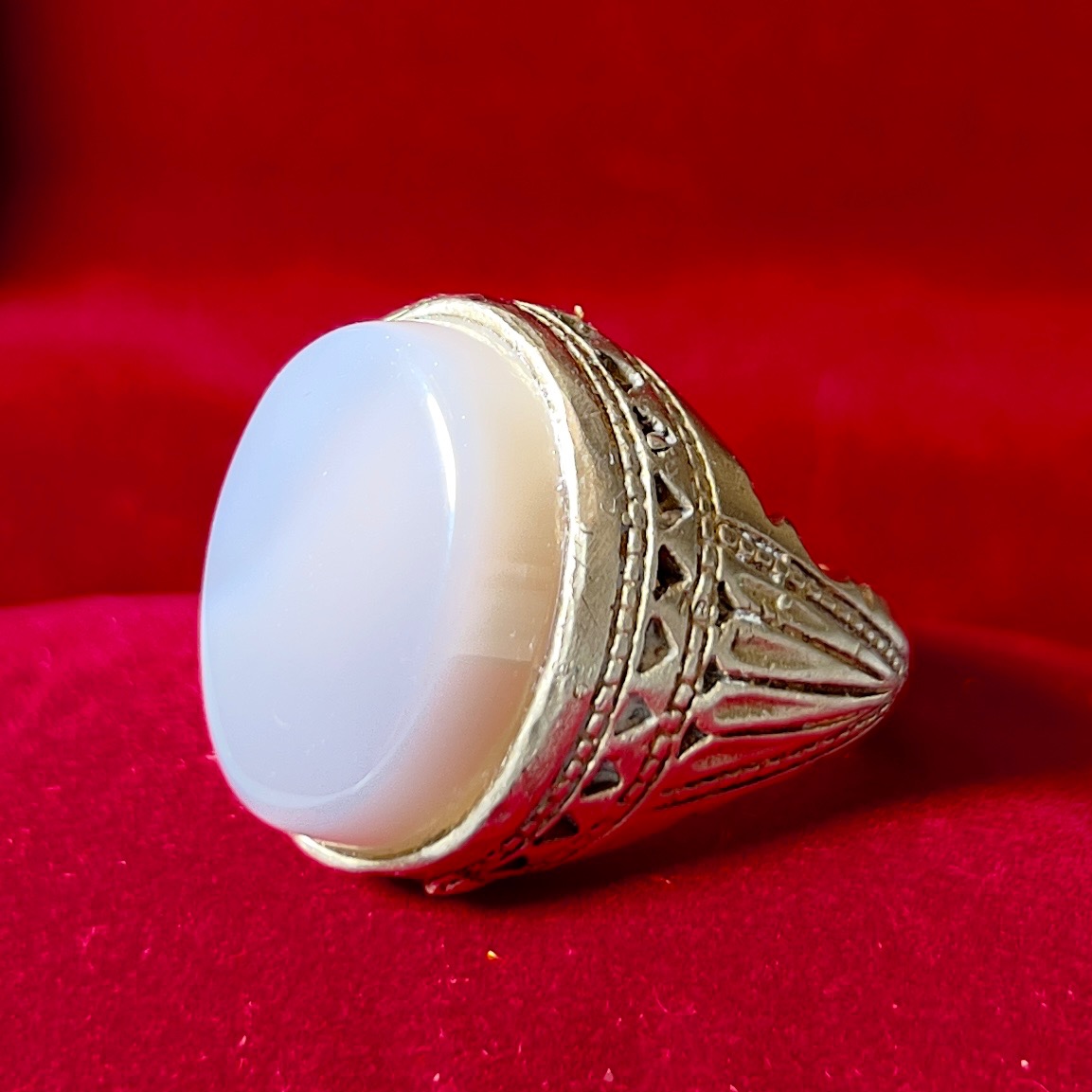 انگشتر عقیق موجدار سلیمانی معدنی