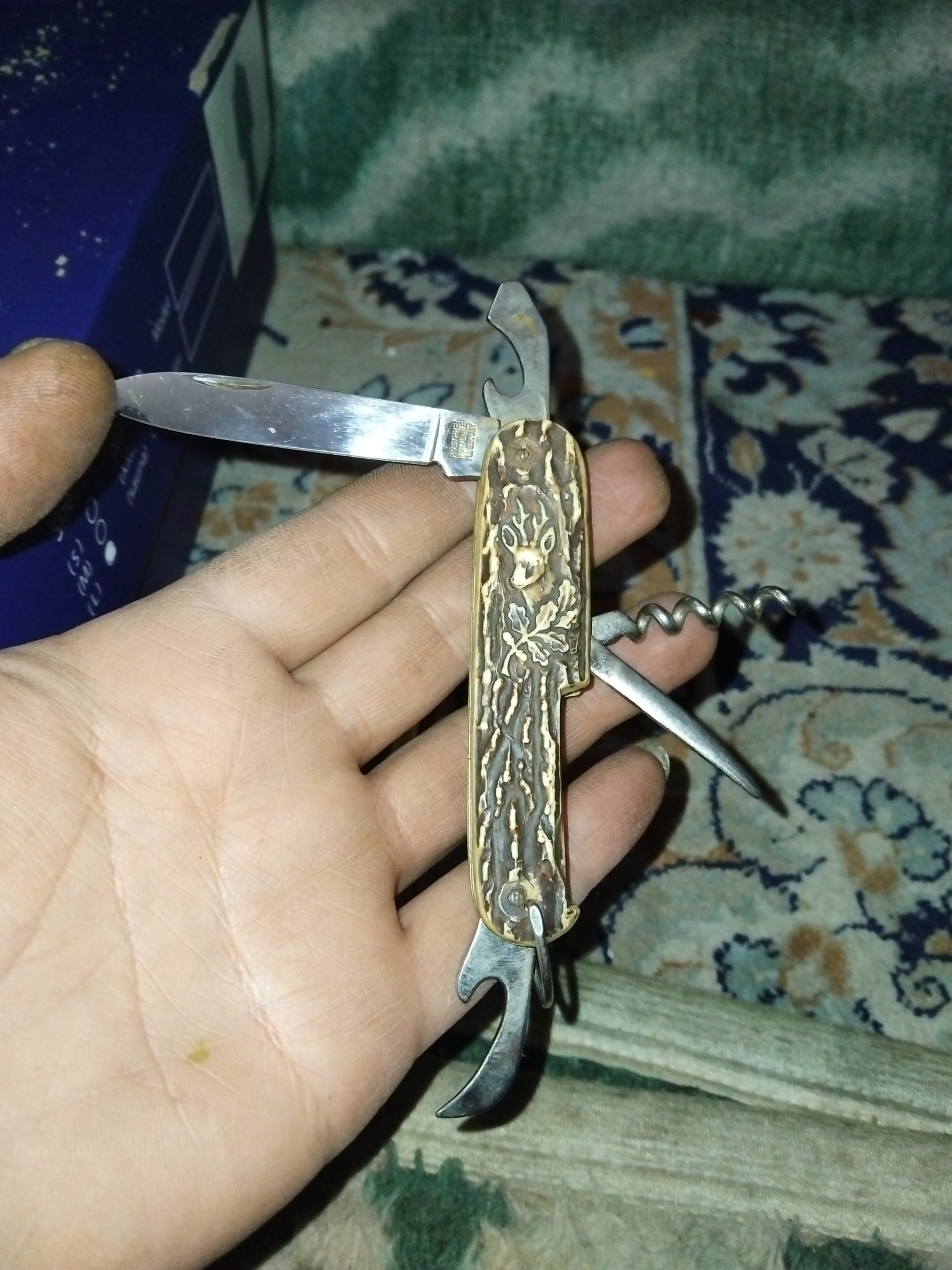 چاقو همه کاره