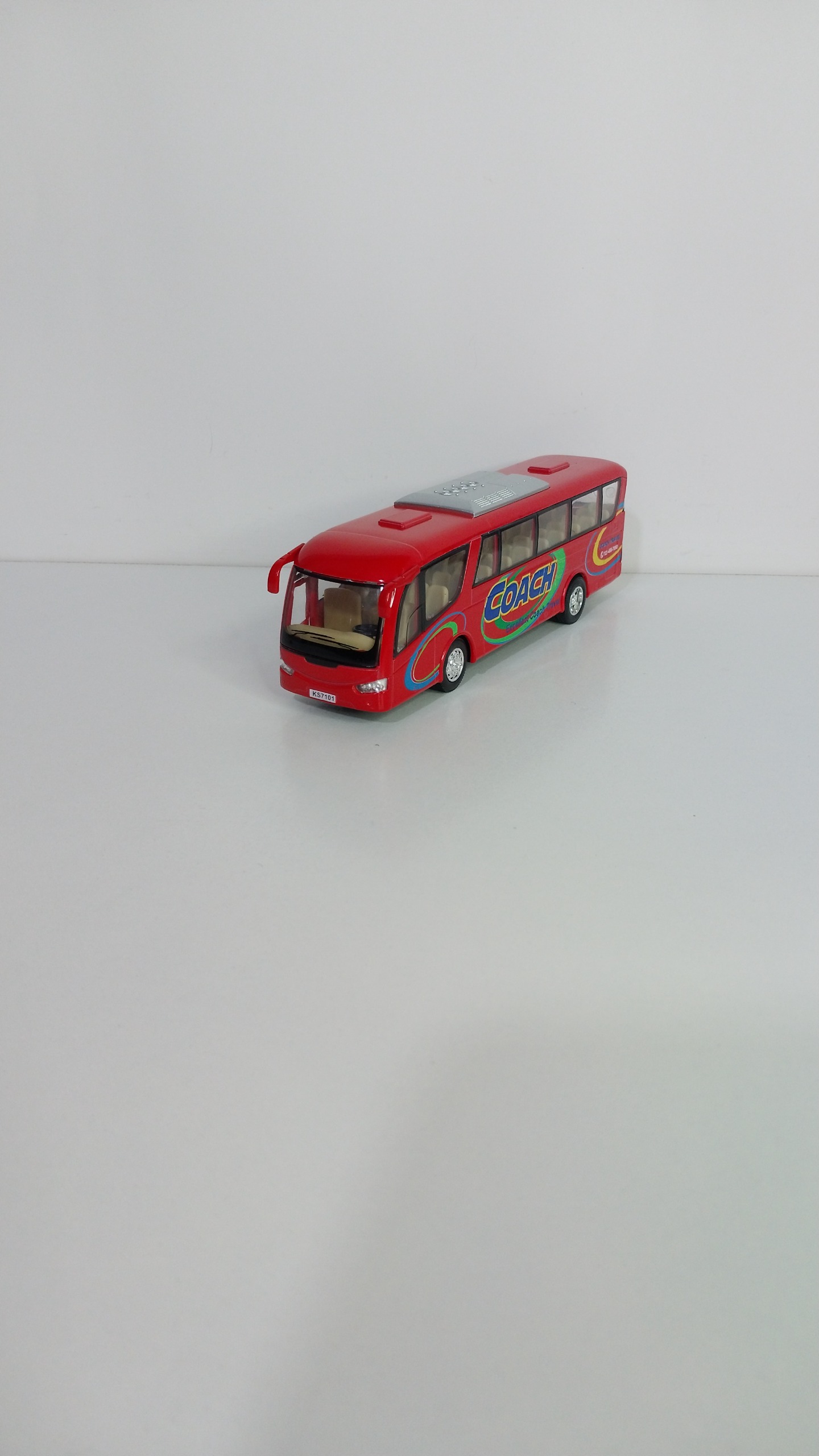 اتوبوس فلزی بیرون شهری برند کین اسفان