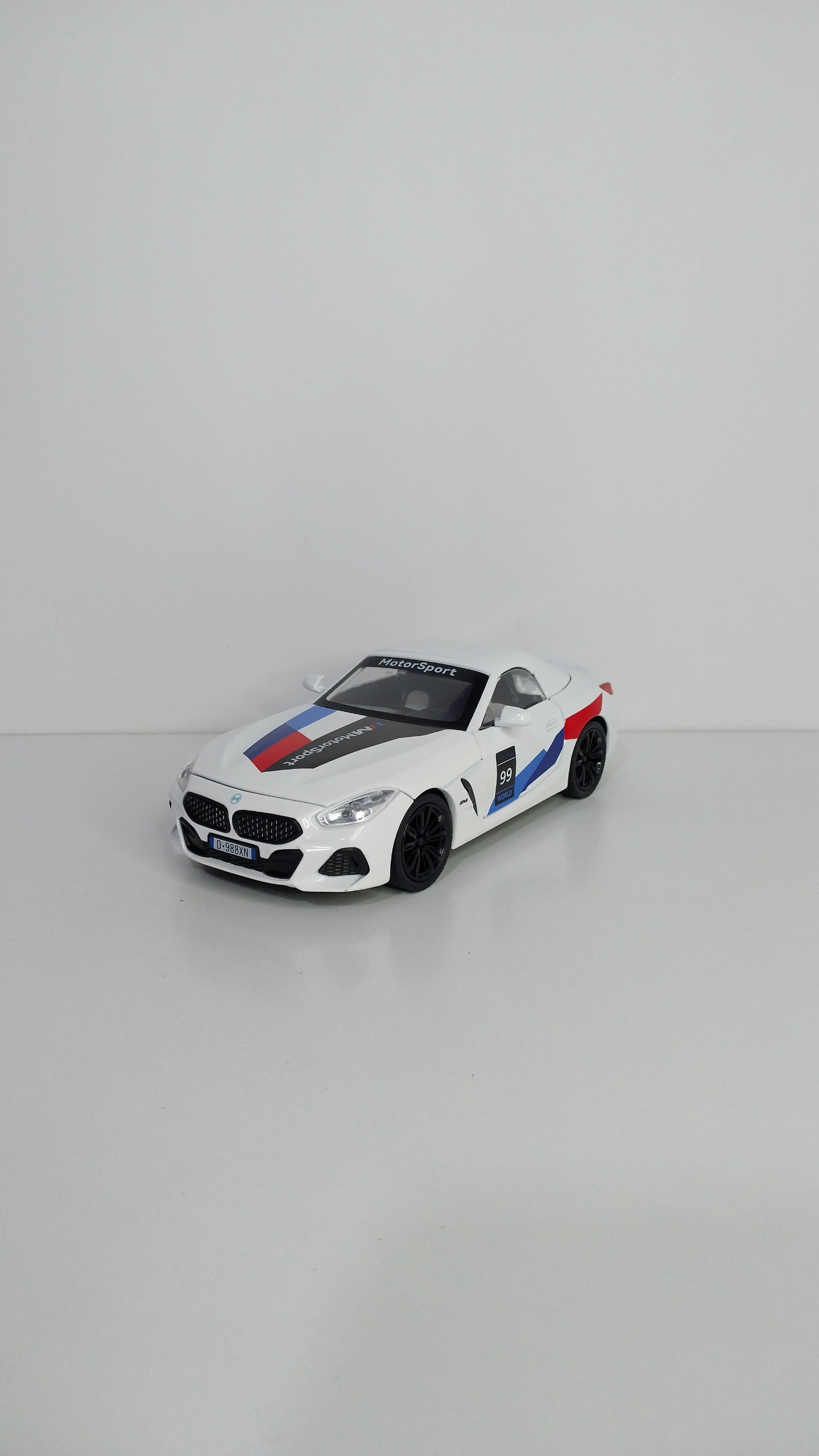 ماشین فلزی بی ام و z4 نیو