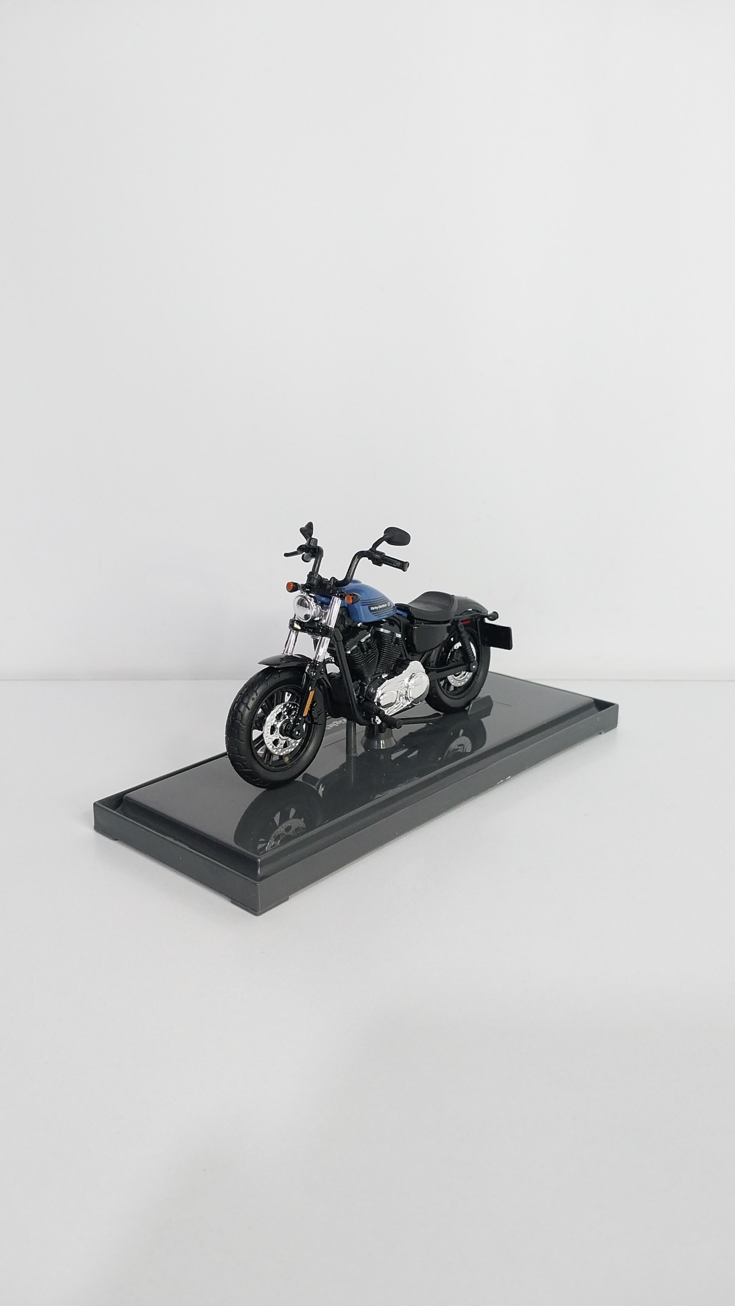 ماکت موتور هارلی دیویدسون برند مایستو