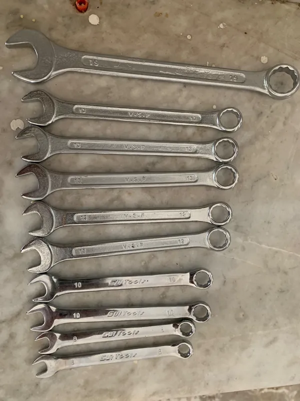 اچار ی سر تخت