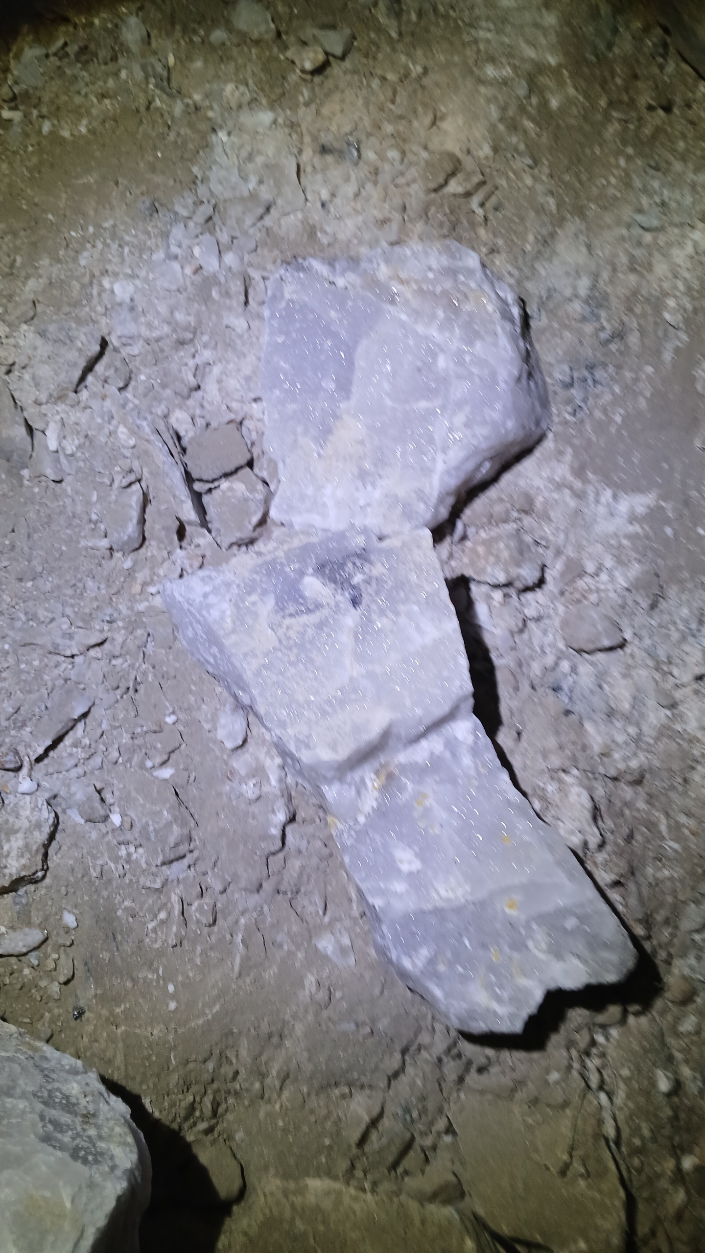 سنگ سفید معدن