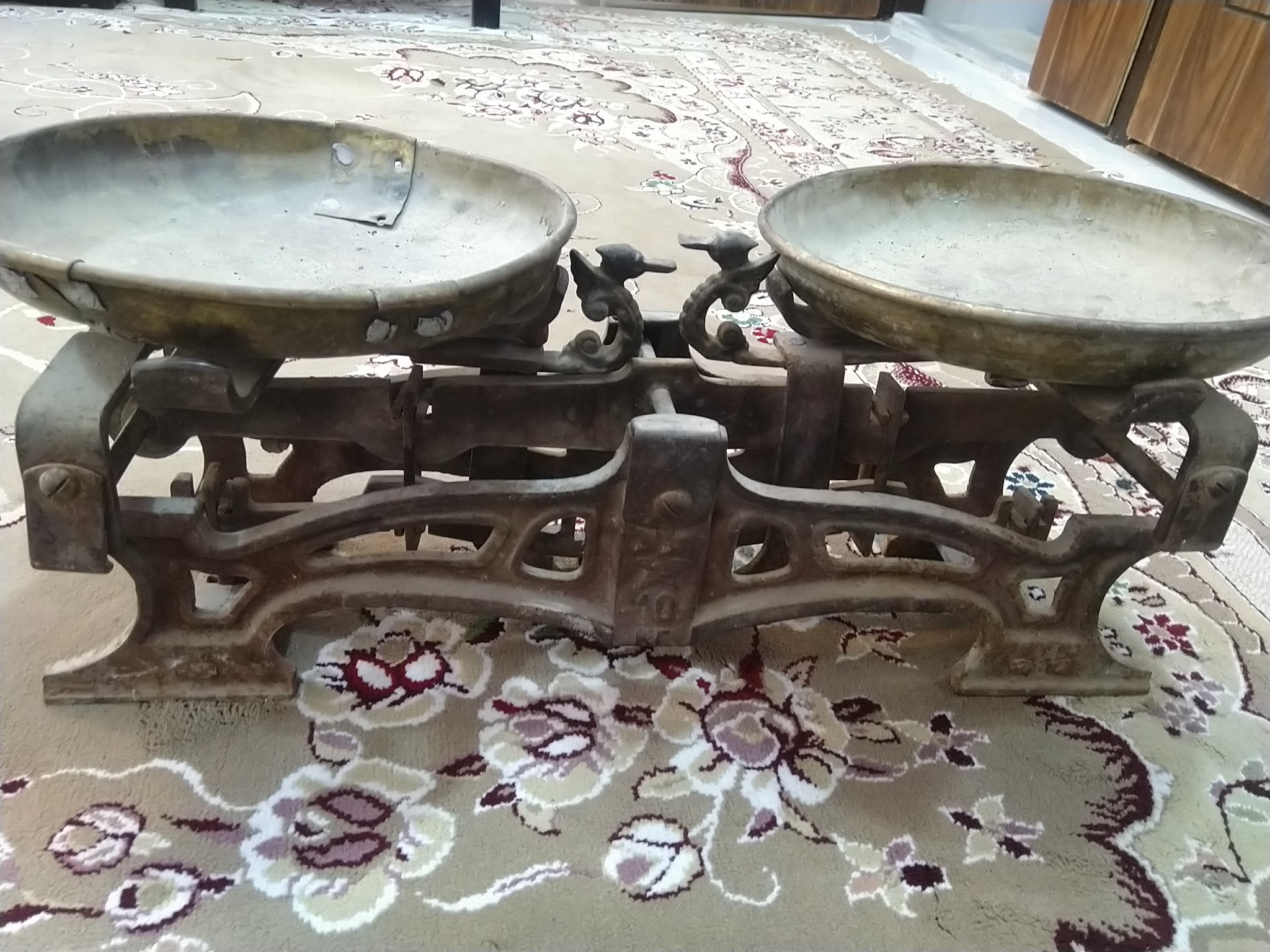 ترازو قدیمی 100ساله