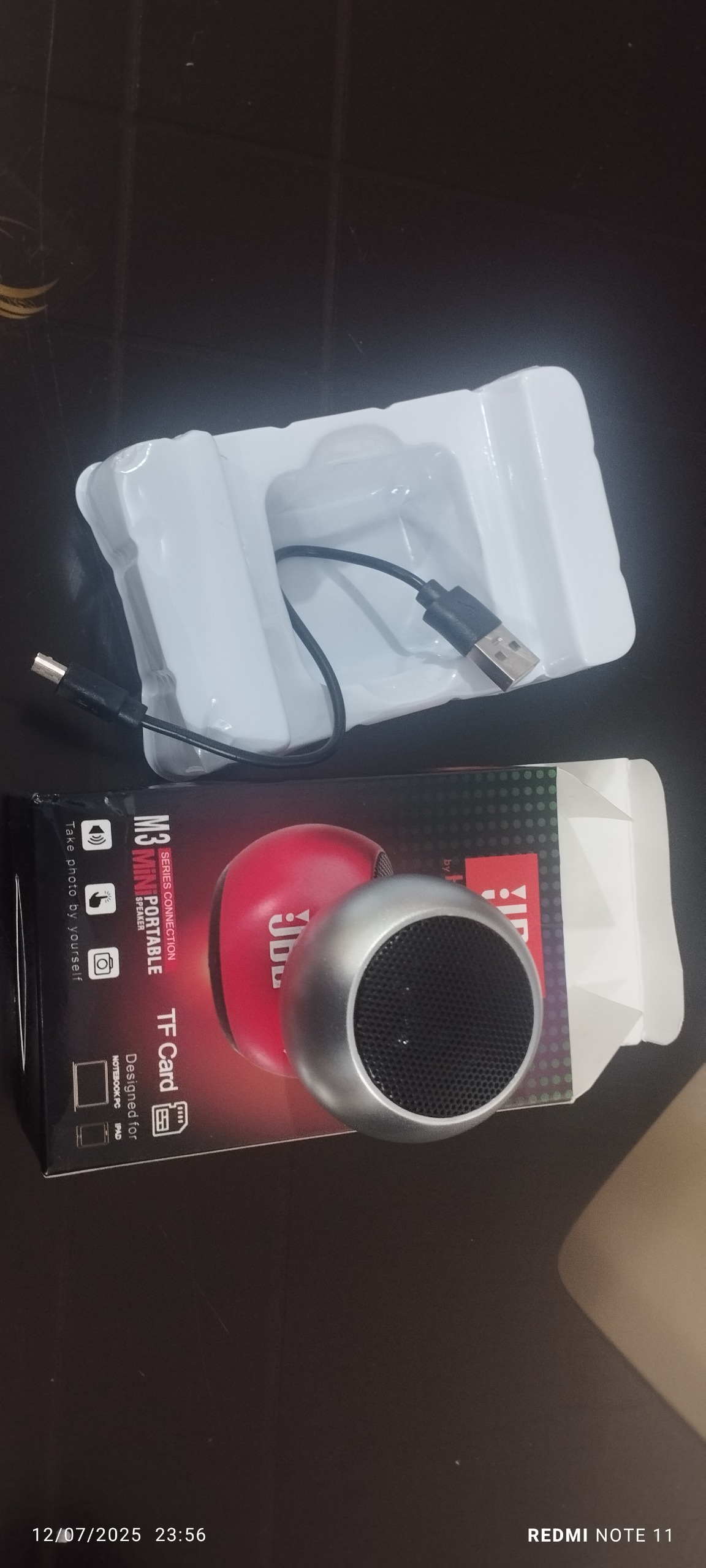 اسپیکر پرتابل JBL