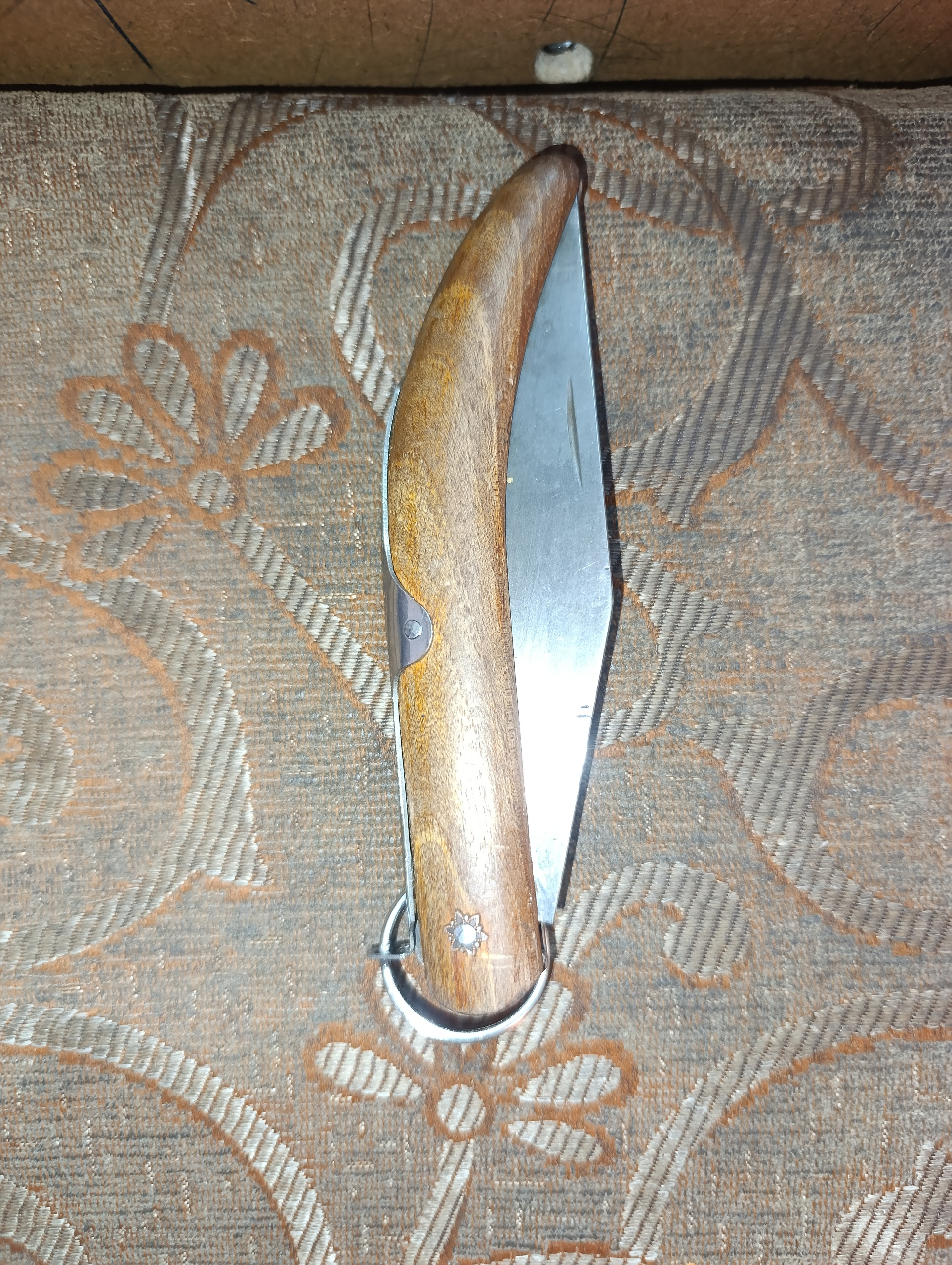 چاقو دسته چوبی